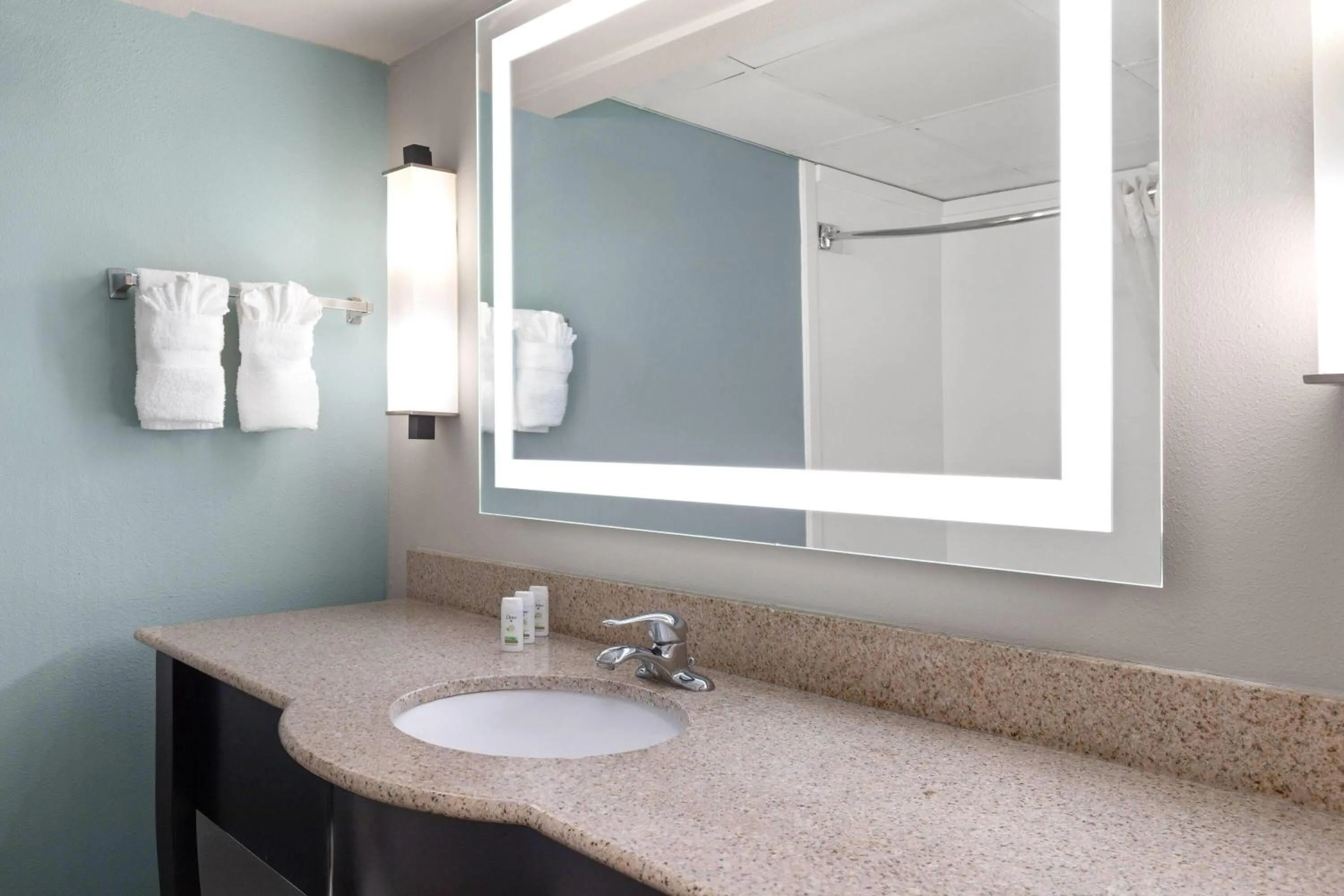 Bathroom in Wingate by Wyndham Greensboro-Coliseum