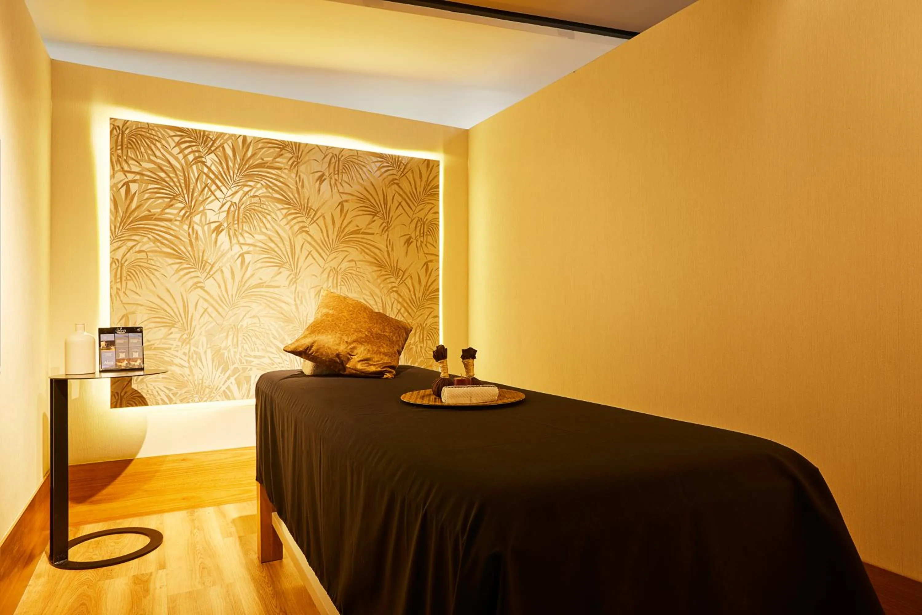Spa and wellness centre/facilities, Bed in EK Hotel By Preferred Hotels Group
