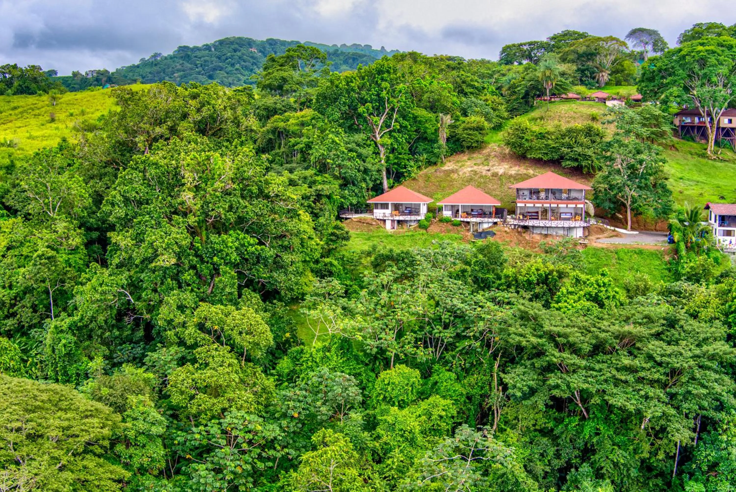 Property building in Akua Suites Ocean View