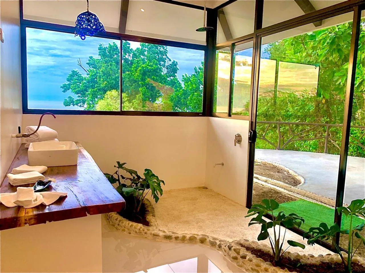 Bathroom in Akua Suites Ocean View