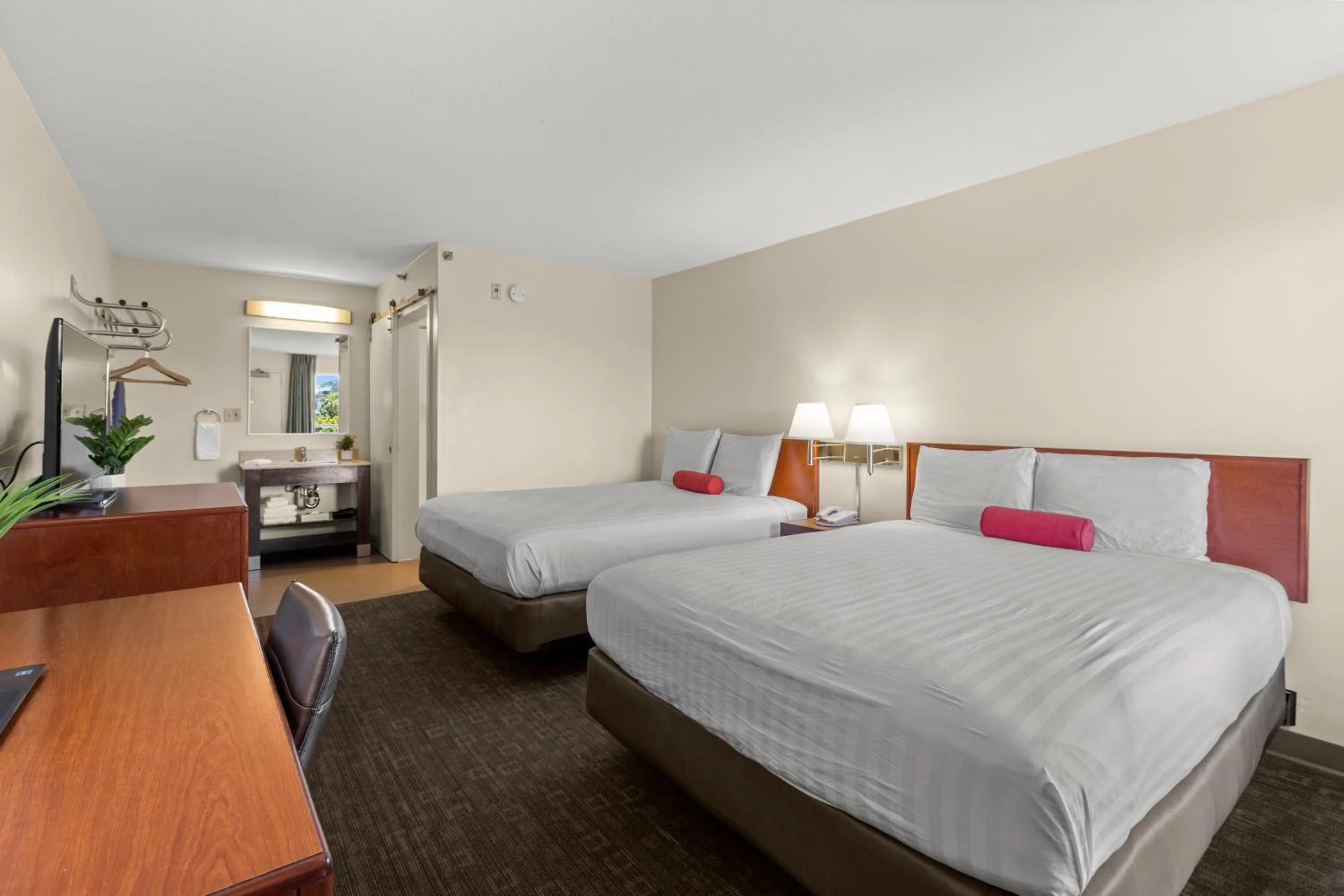 Bed in Good Nite Inn Buena Park