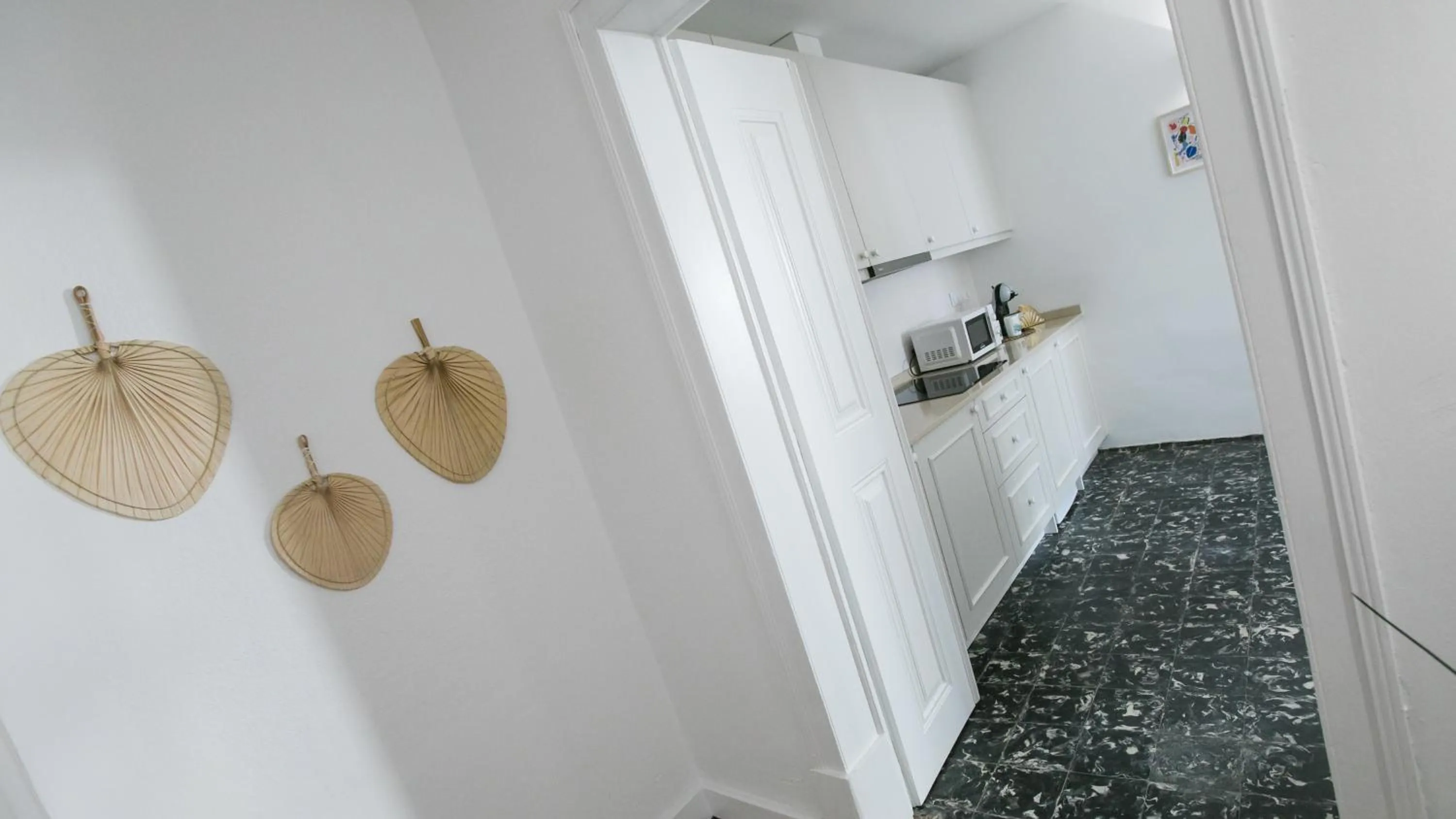 Kitchen or kitchenette in Casa Soure Suites and Apartments