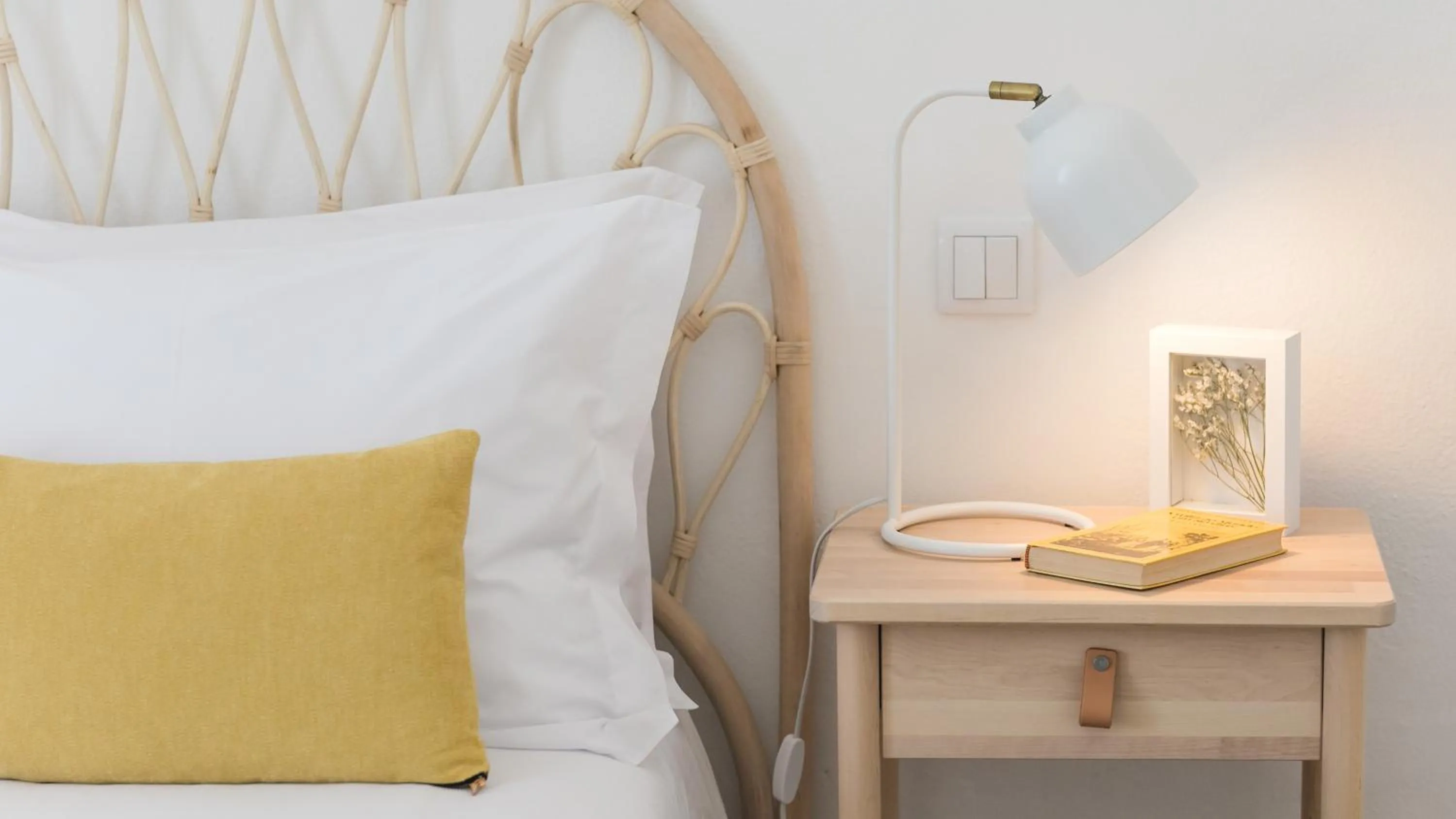 Decorative detail, Bed in Casa Soure Suites and Apartments