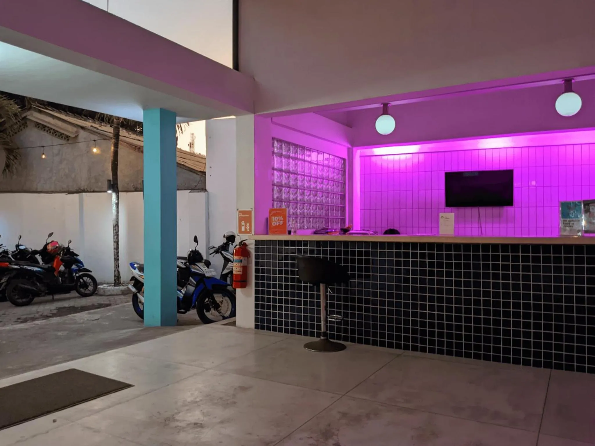 Lobby or reception in Mad Monkey Kuta Lombok