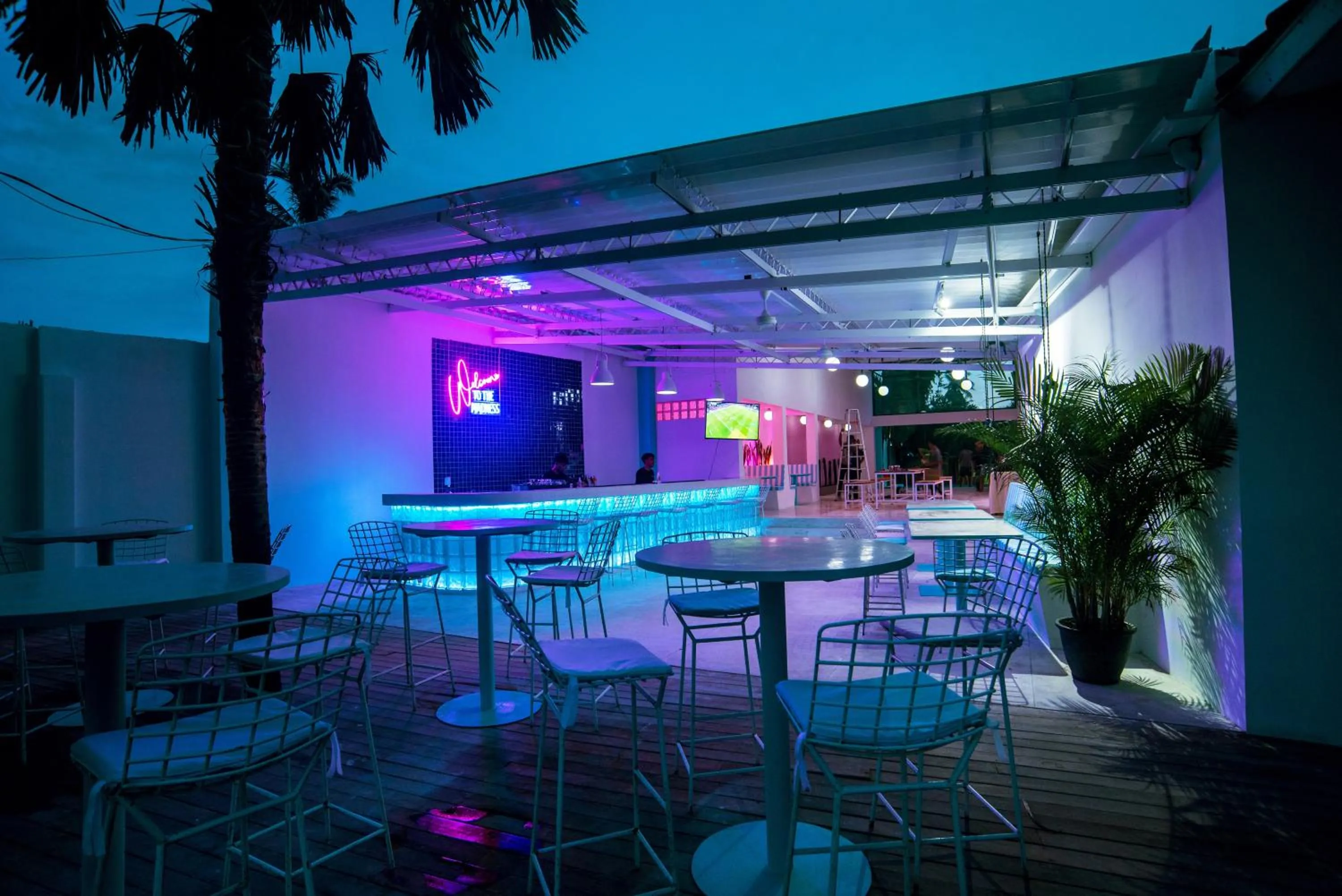 Restaurant/places to eat in Mad Monkey Kuta Lombok