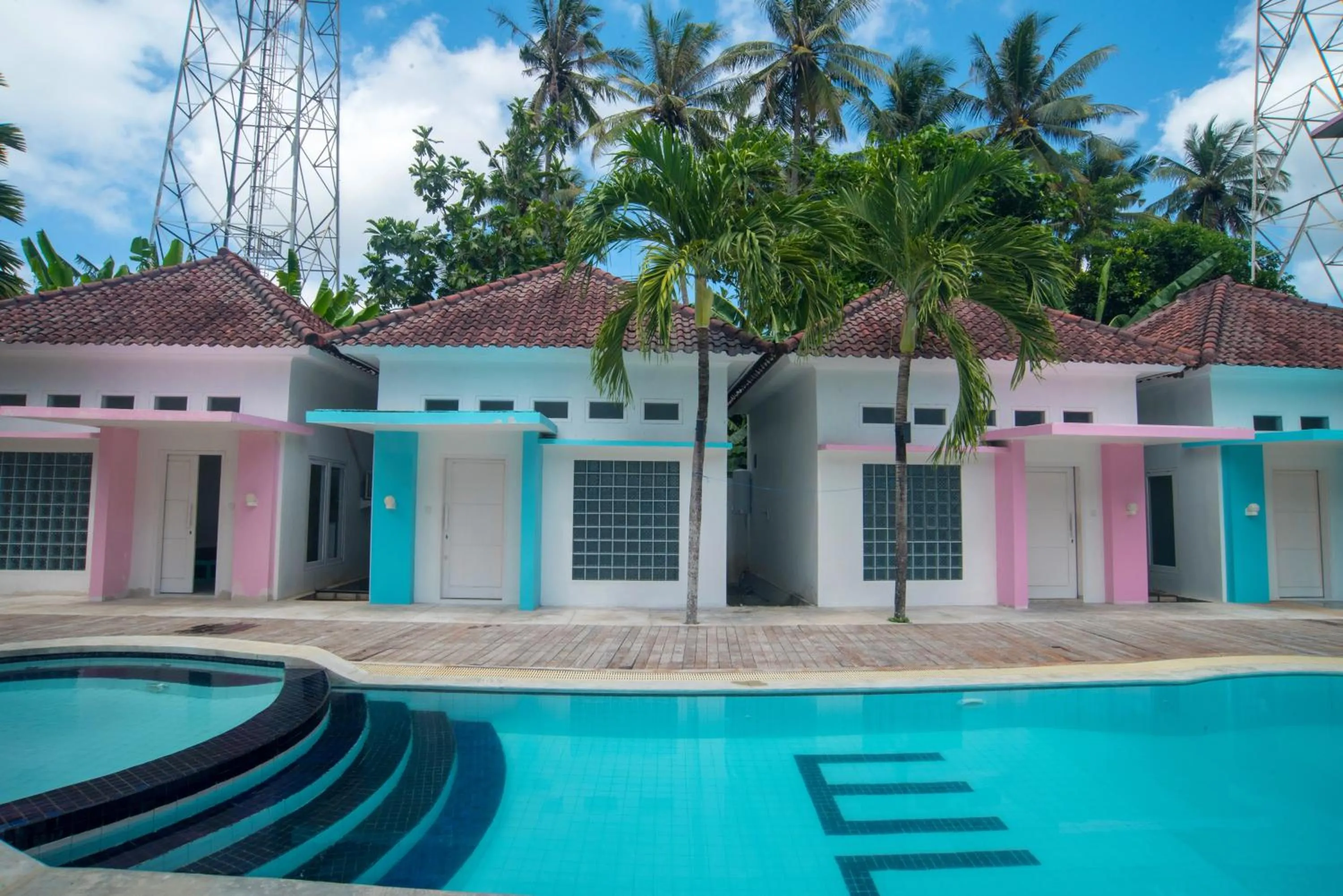 Pool view in Mad Monkey Kuta Lombok