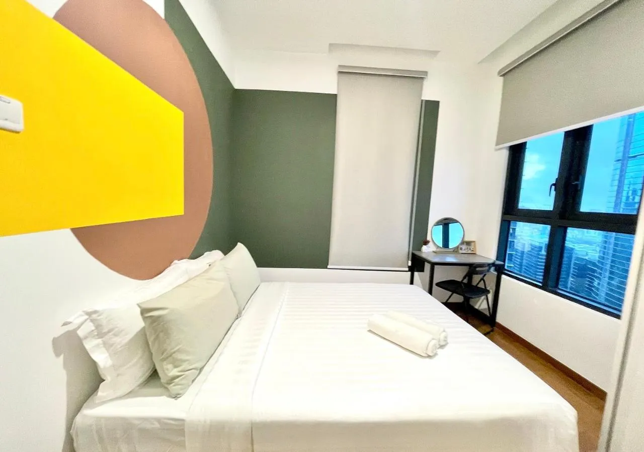 Bed in KL Gateway Premium Residences by Moka