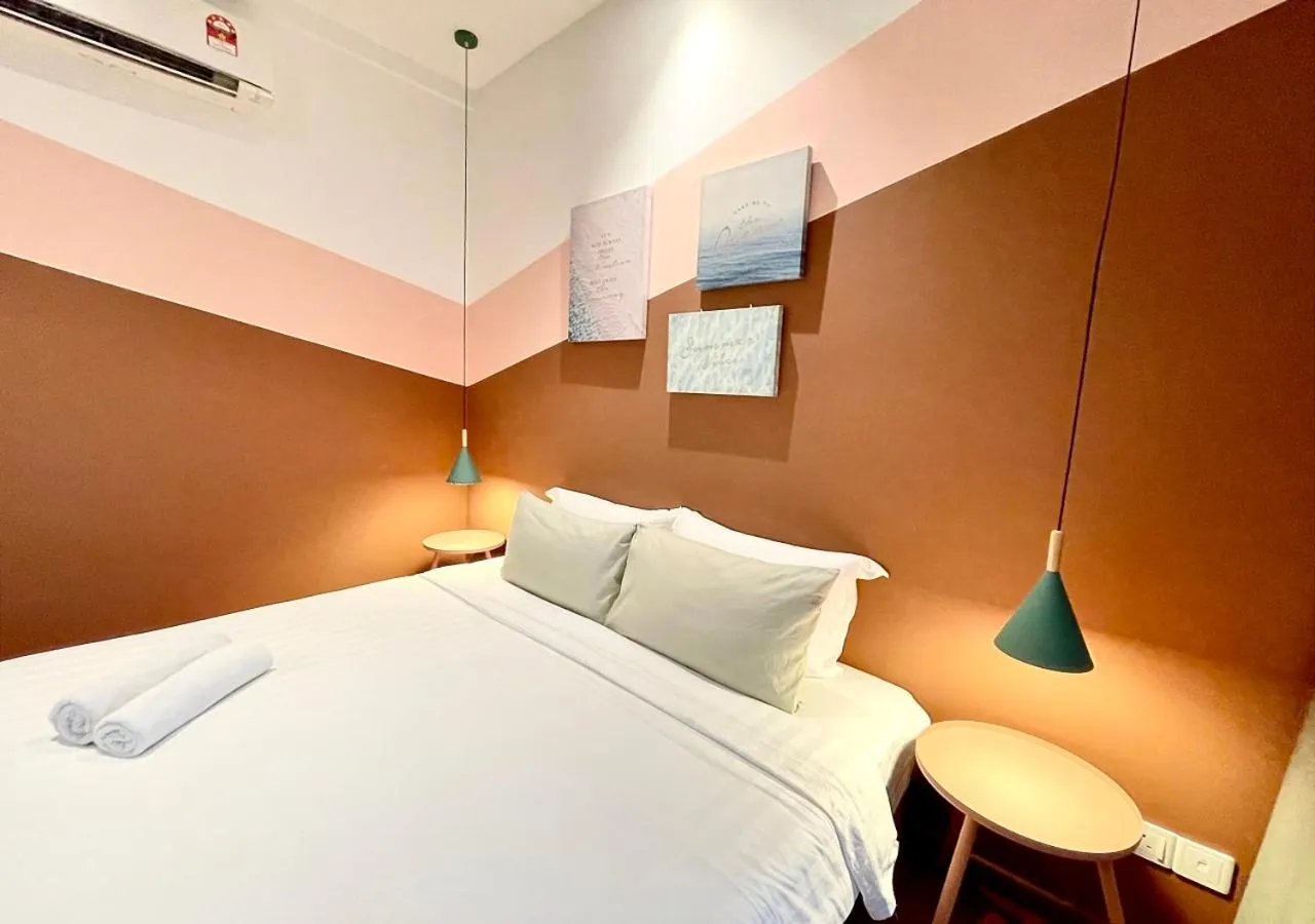 Bed in KL Gateway Premium Residences by Moka