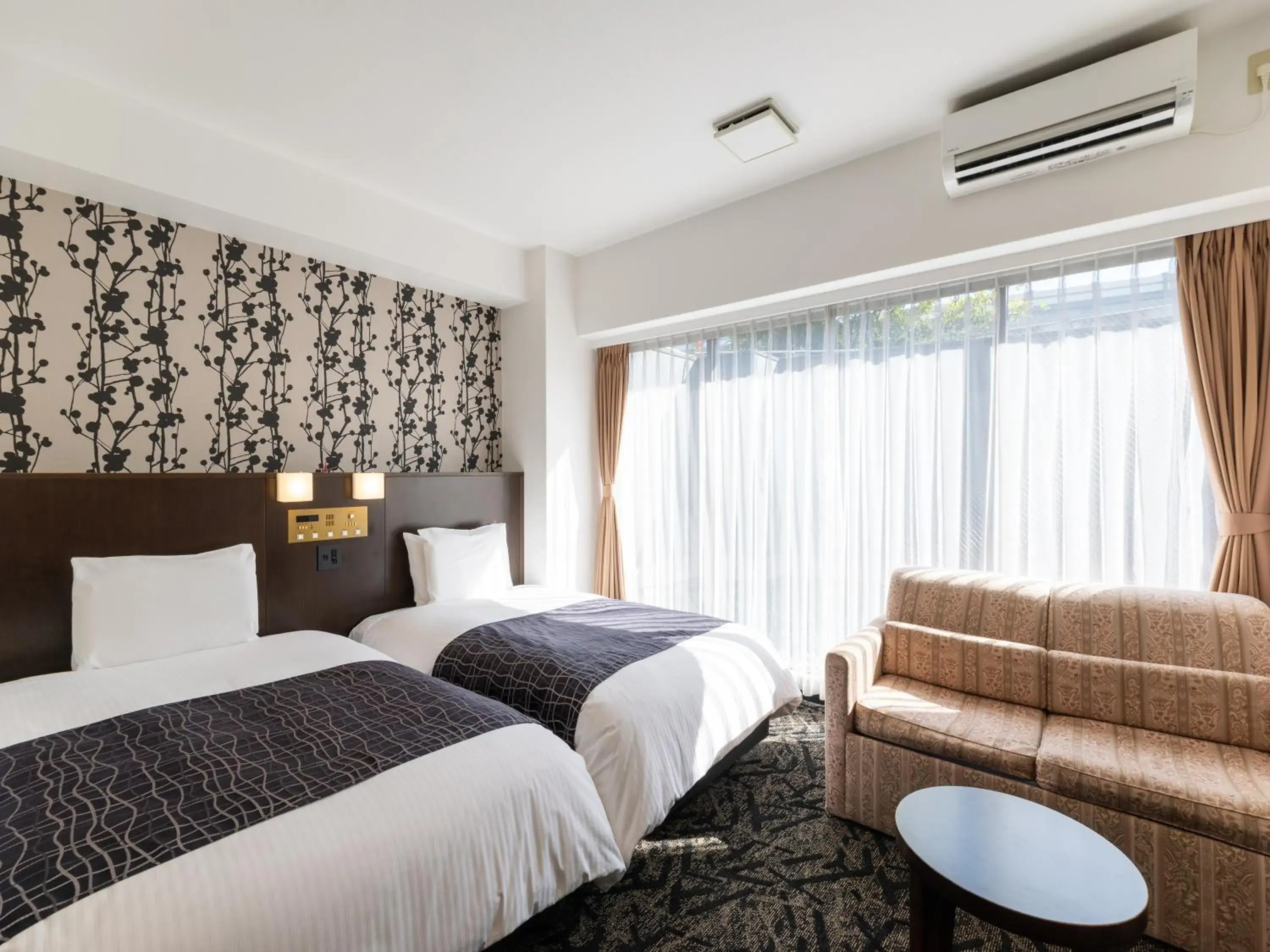 Superior Twin Room - Non-Smoking in APA Hotel Osaka Kadomashi Ekimae Superior Twin Room - Non-Smoking in APA Hotel Osaka Kadomashi Ekimae