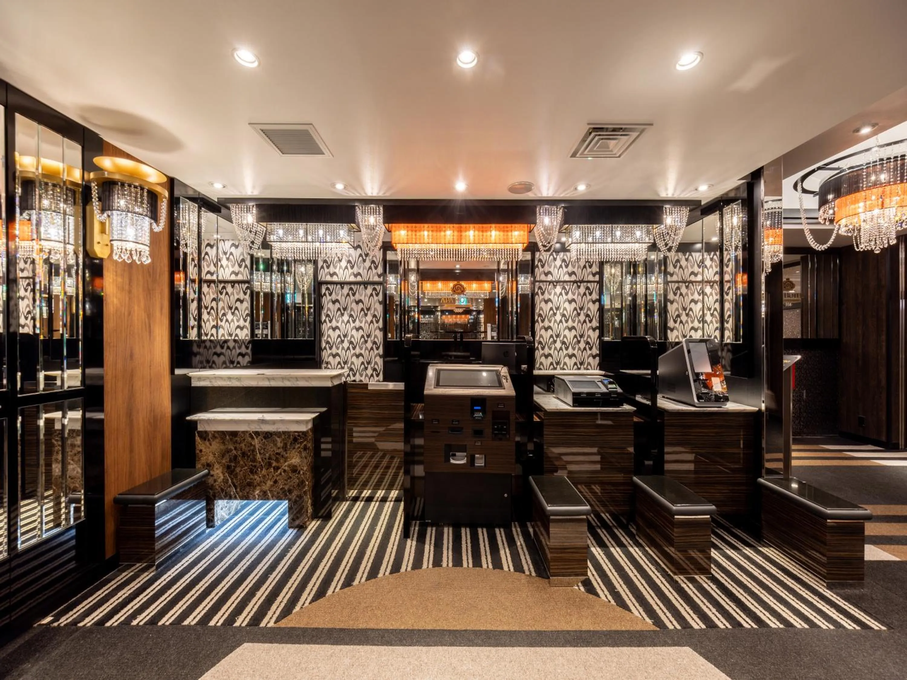 Lobby or reception in APA Hotel Osaka Kadomashi Ekimae