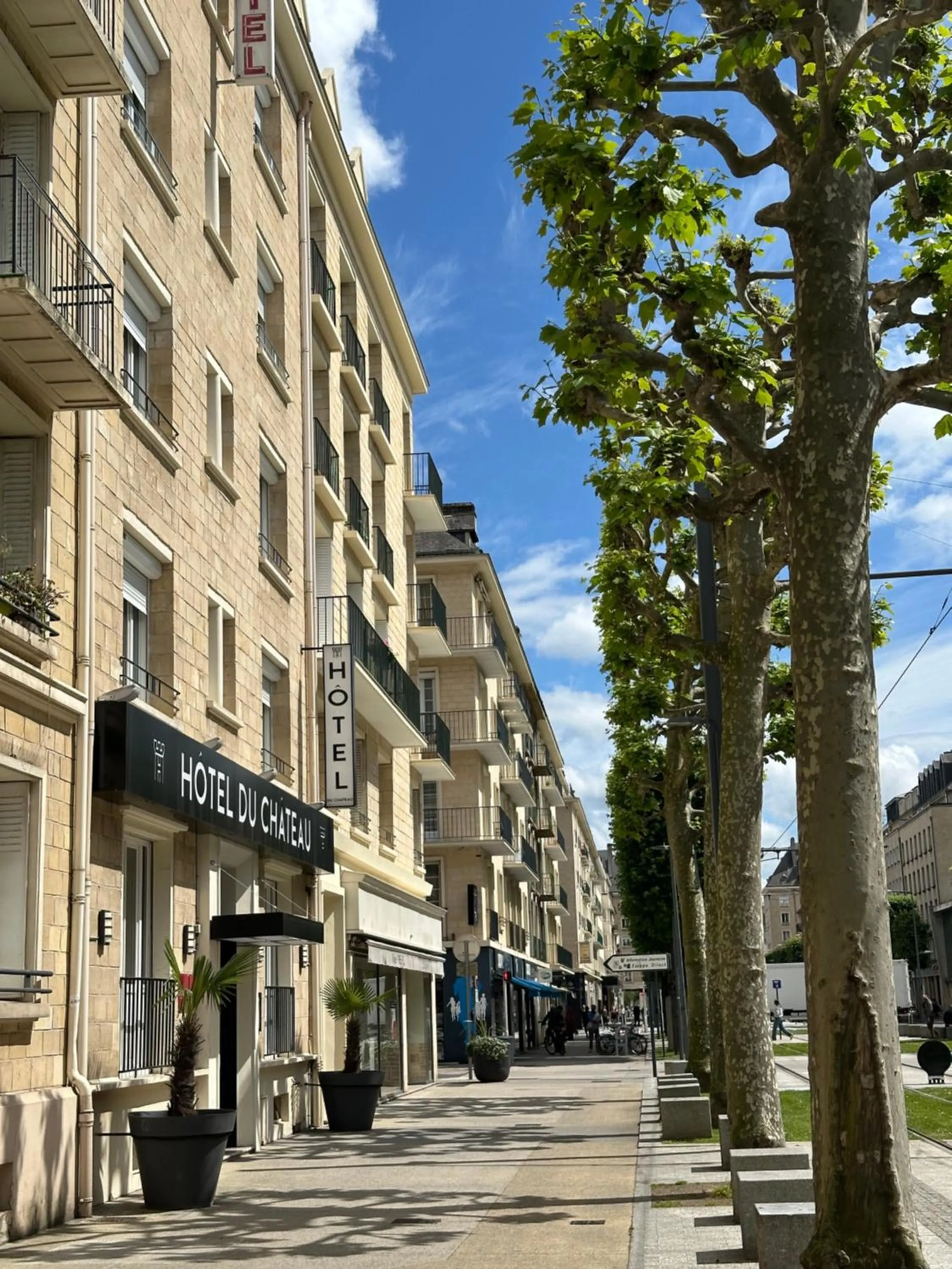 Neighbourhood in Logis Hotel Du Chateau