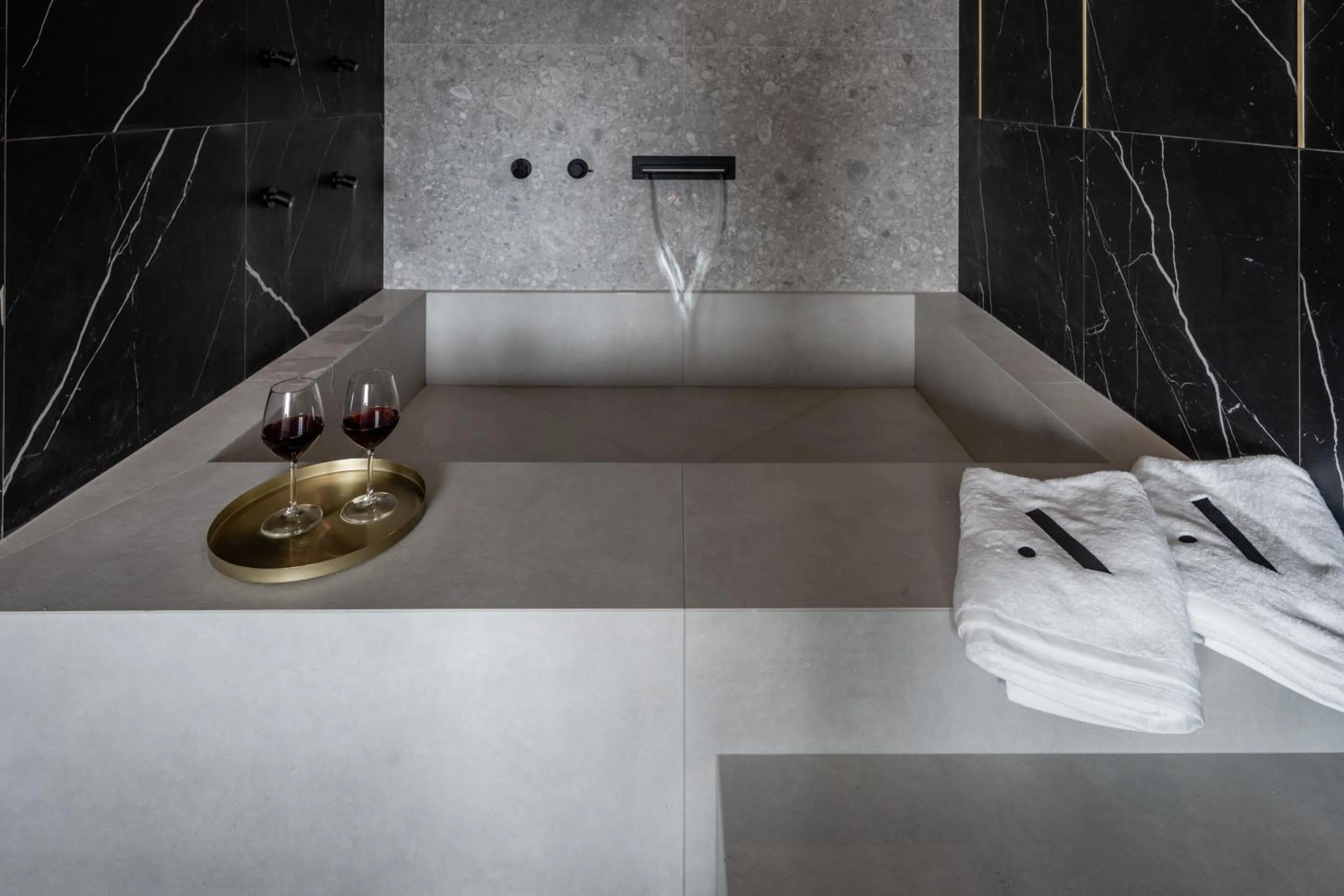 Athinaion Recreation Suites