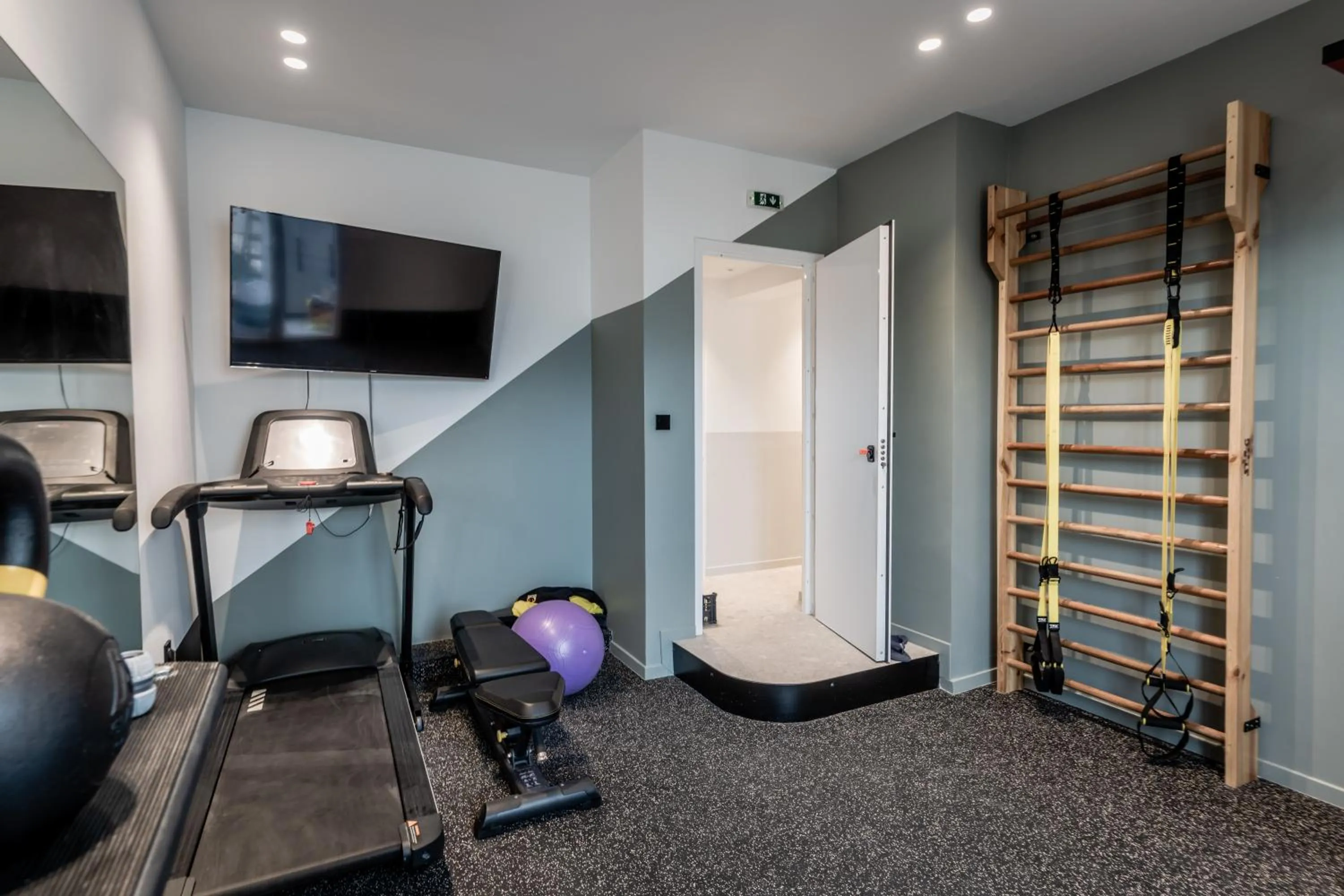 Fitness centre/facilities in Athinaion Recreation Suites