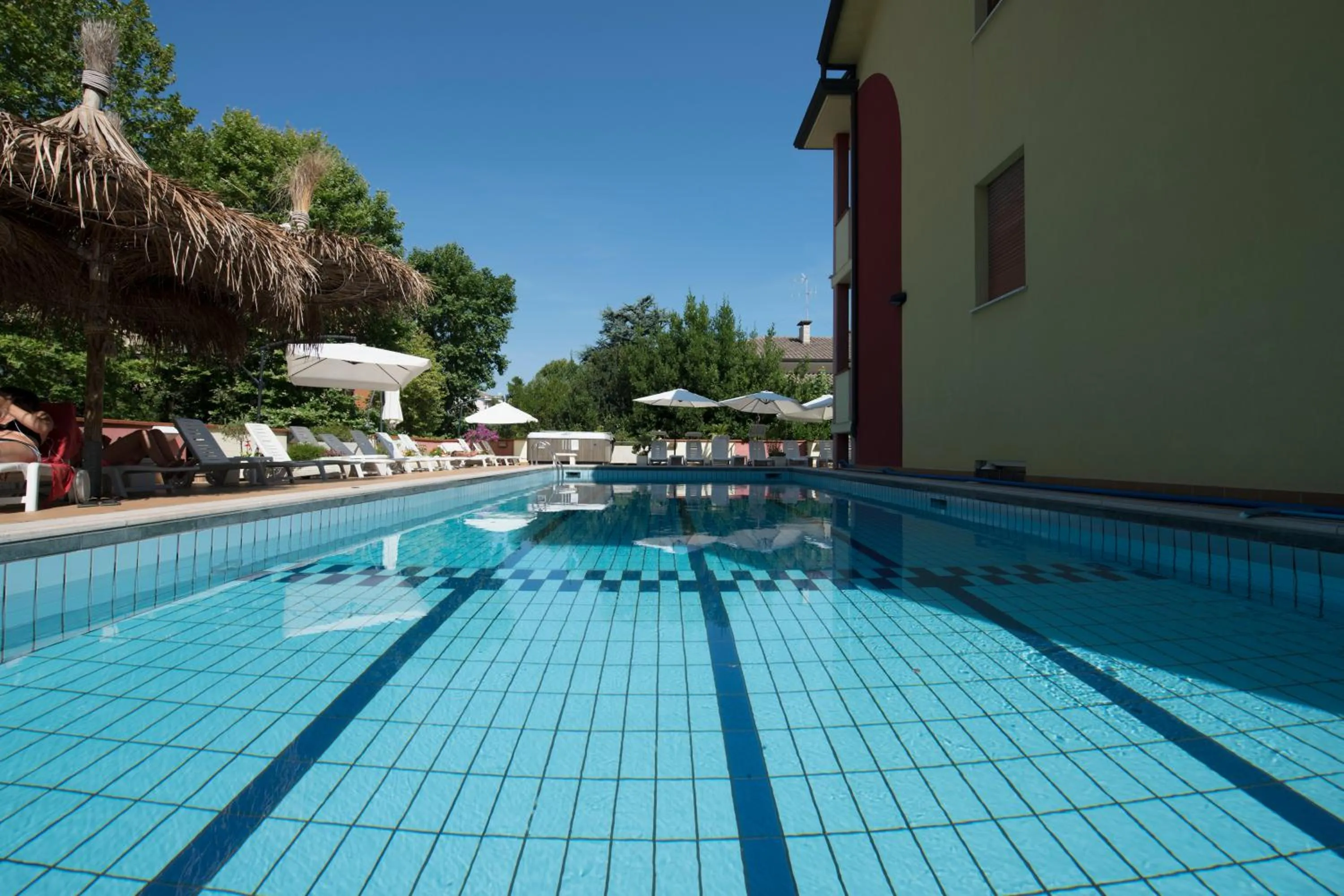 Swimming pool in ELISABETTA hotel