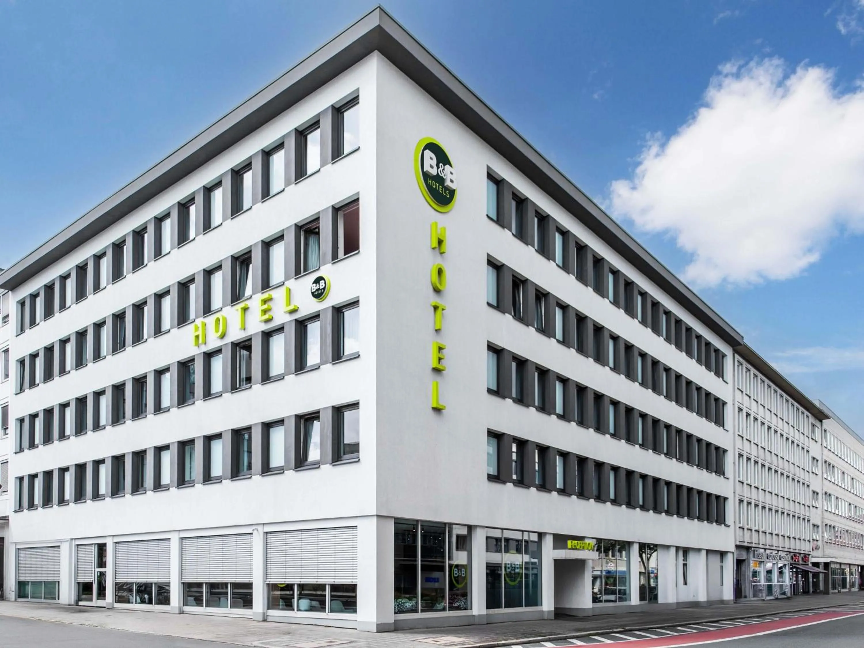 Property building in B&B Hotel Nürnberg-Hbf
