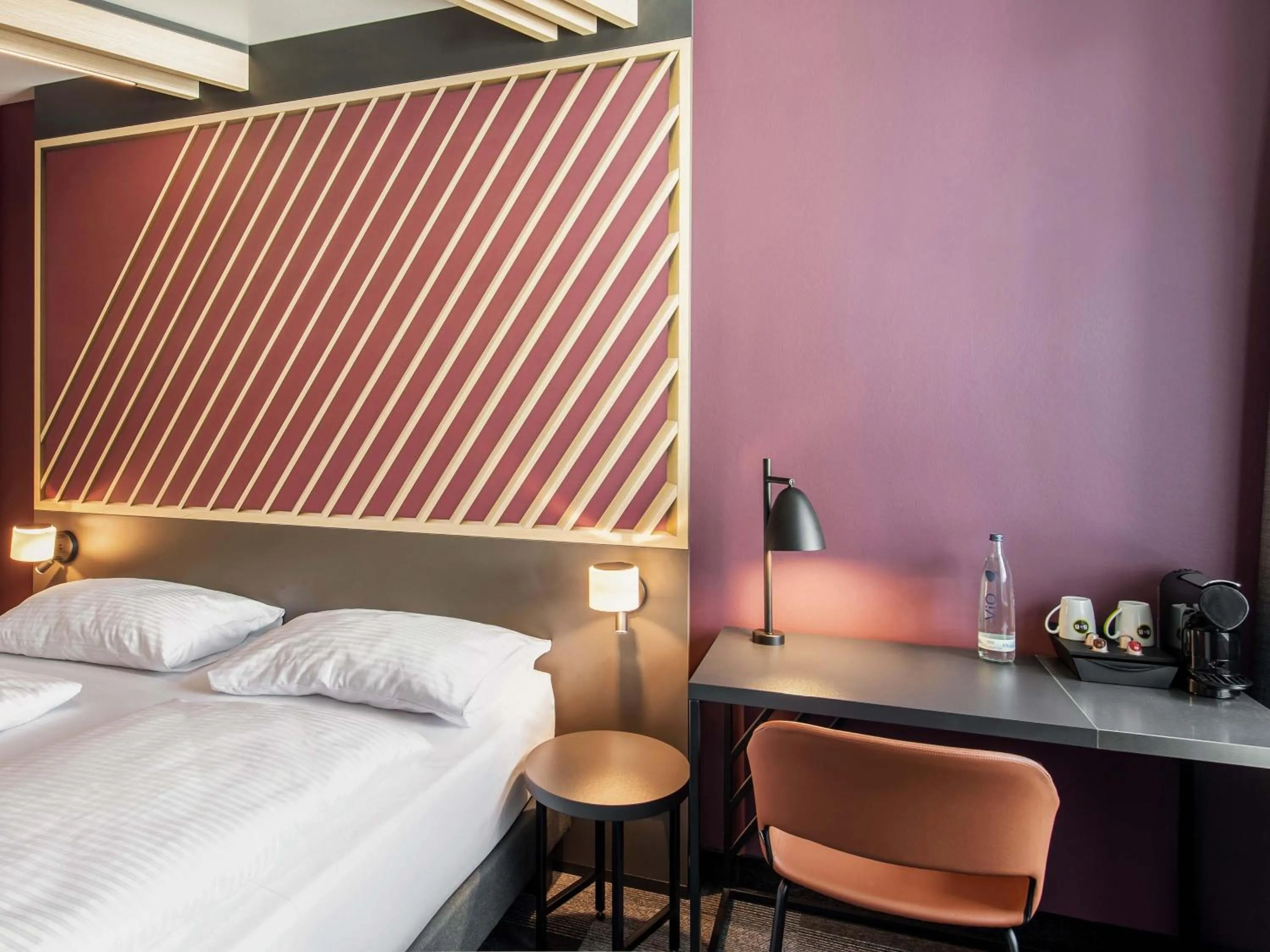 Photo of the whole room, Bed in B&B Hotel Nürnberg-Hbf