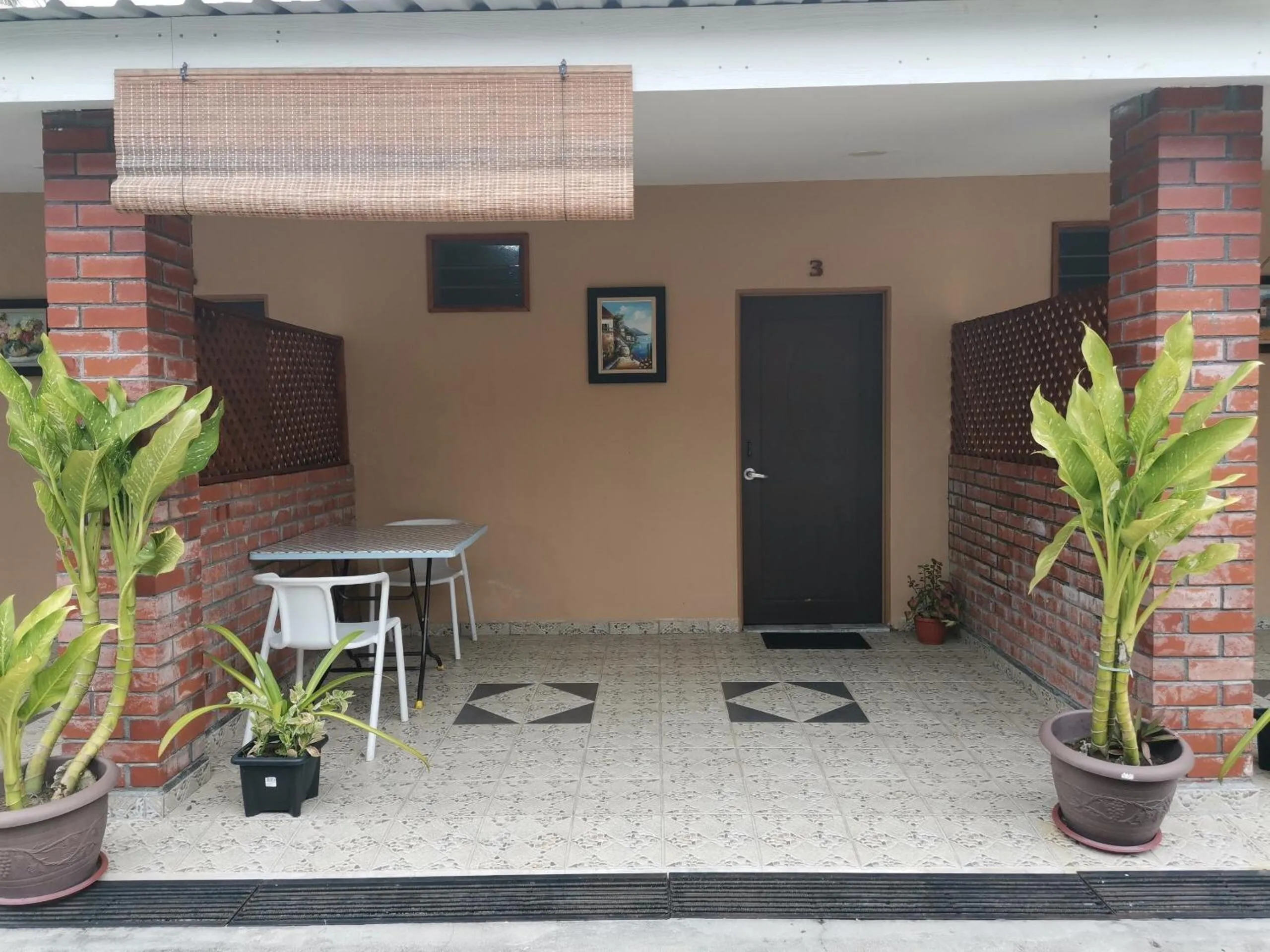 Facade/entrance in OYO Home 90348 Inspire Rooms