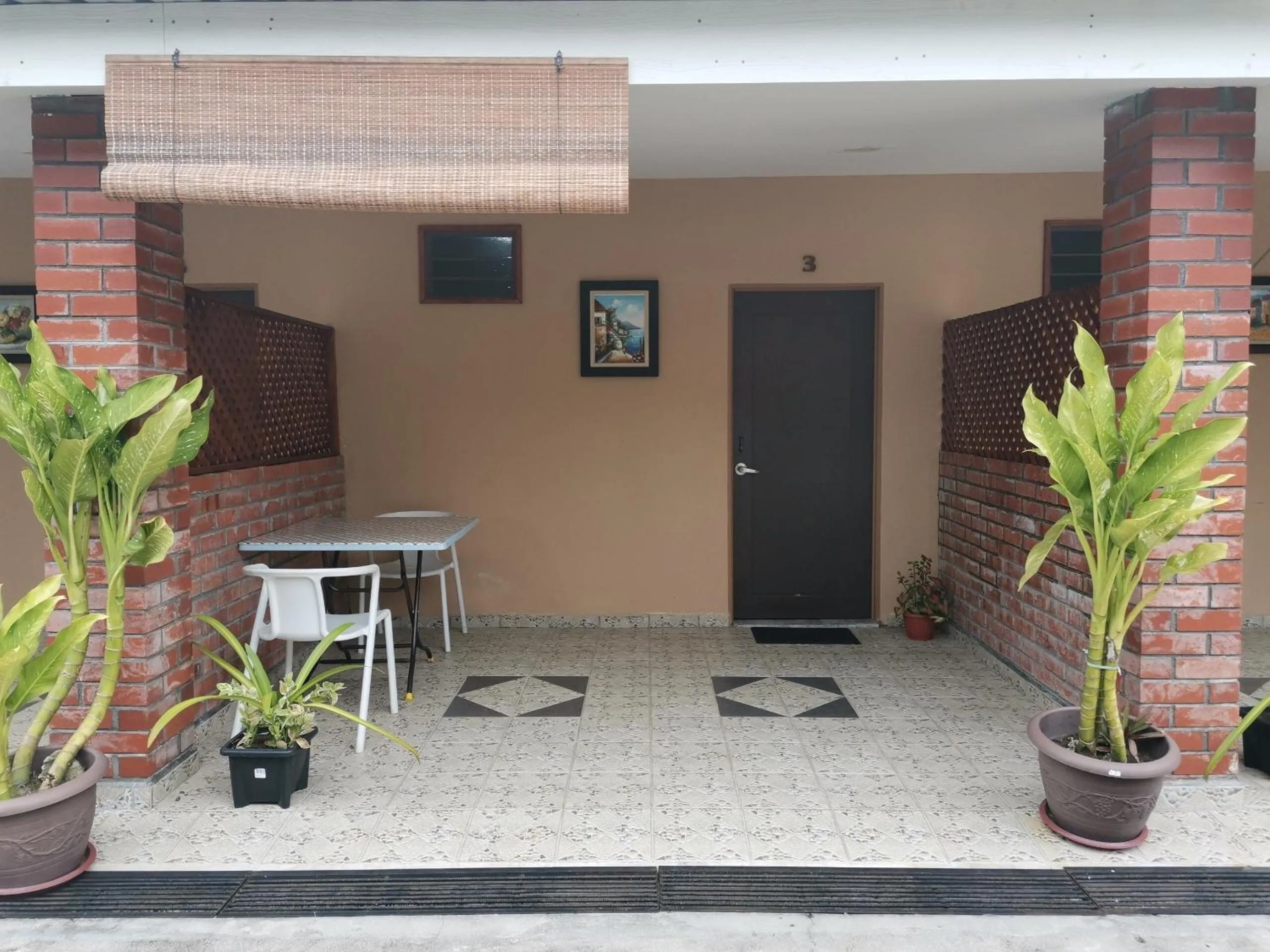 Facade/entrance in OYO Home 90348 Inspire Rooms