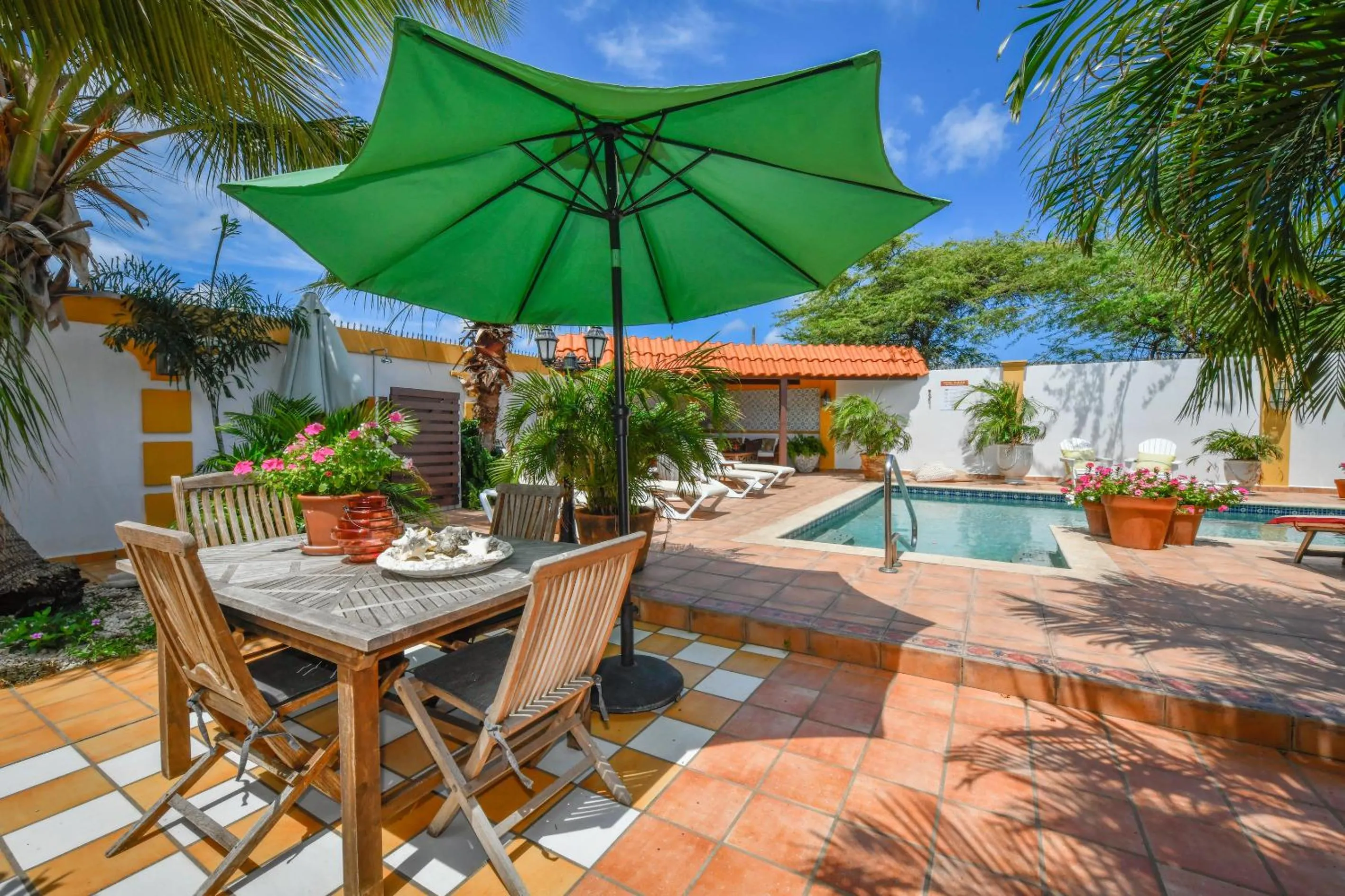 Garden in Brisas Studio Apartments