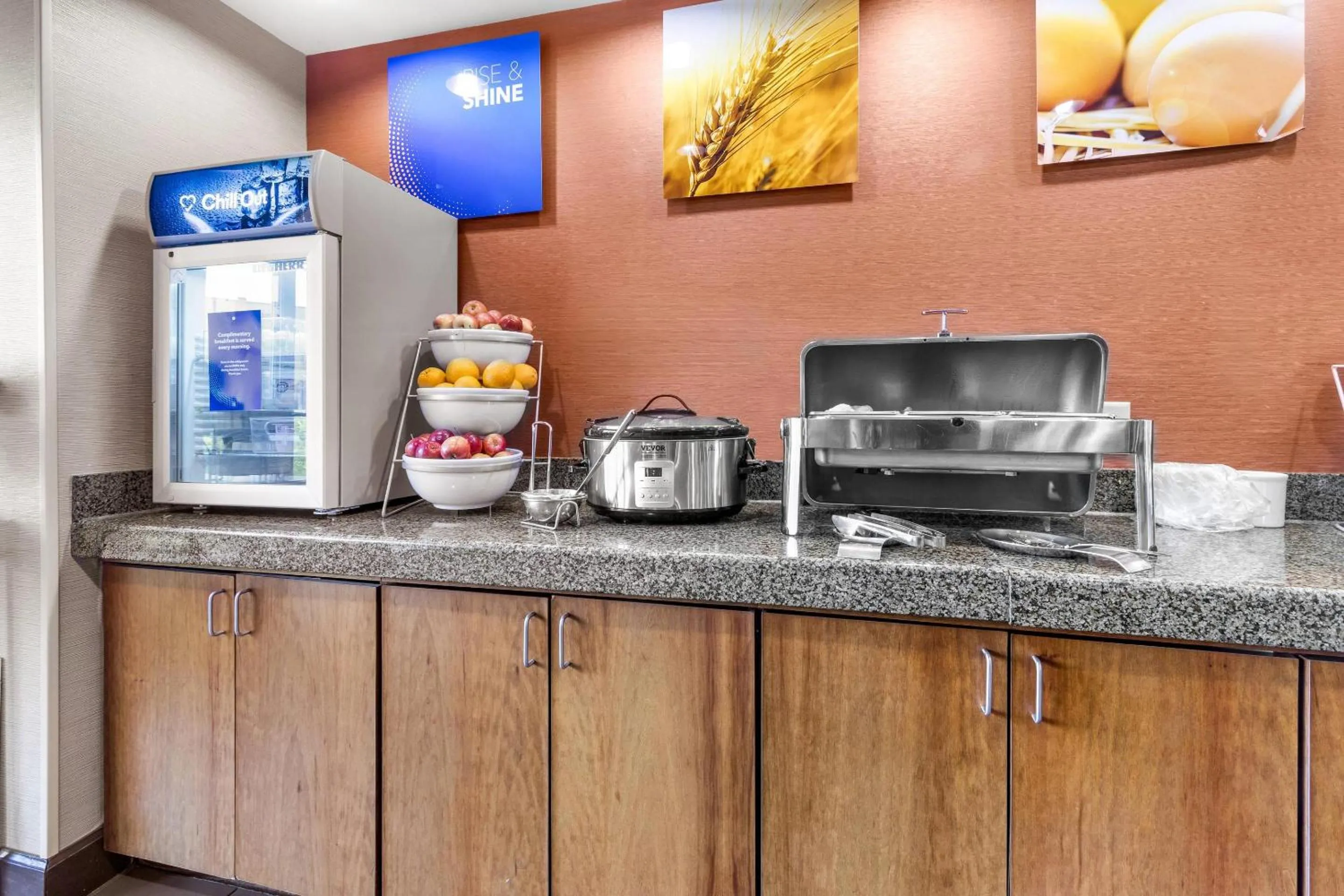 Breakfast in Comfort Suites