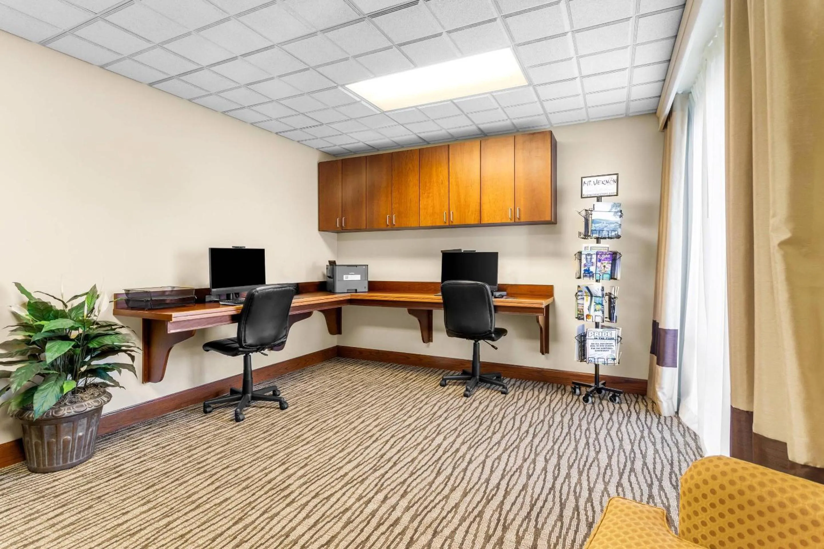 Business facilities in Comfort Suites