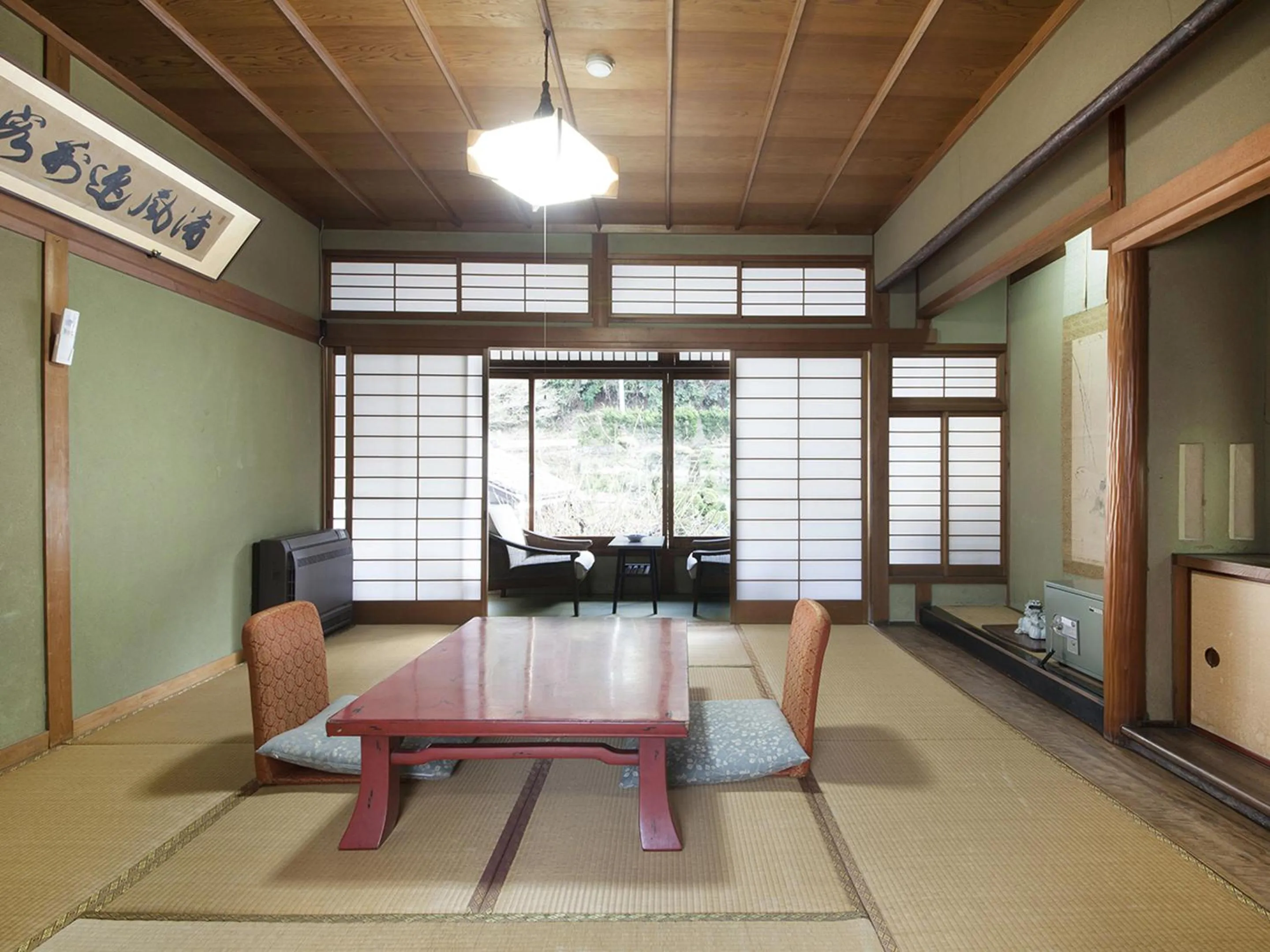 Photo of the whole room in Itaniya