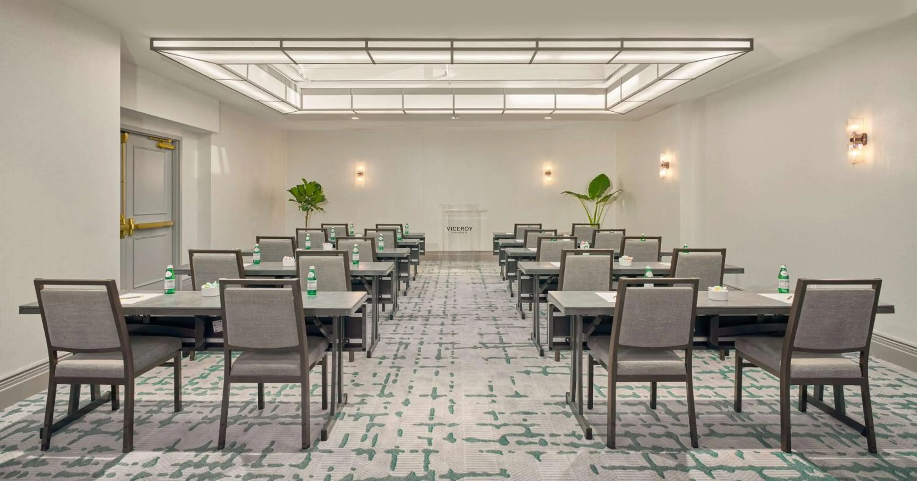 Meeting/conference room in Viceroy Washington DC