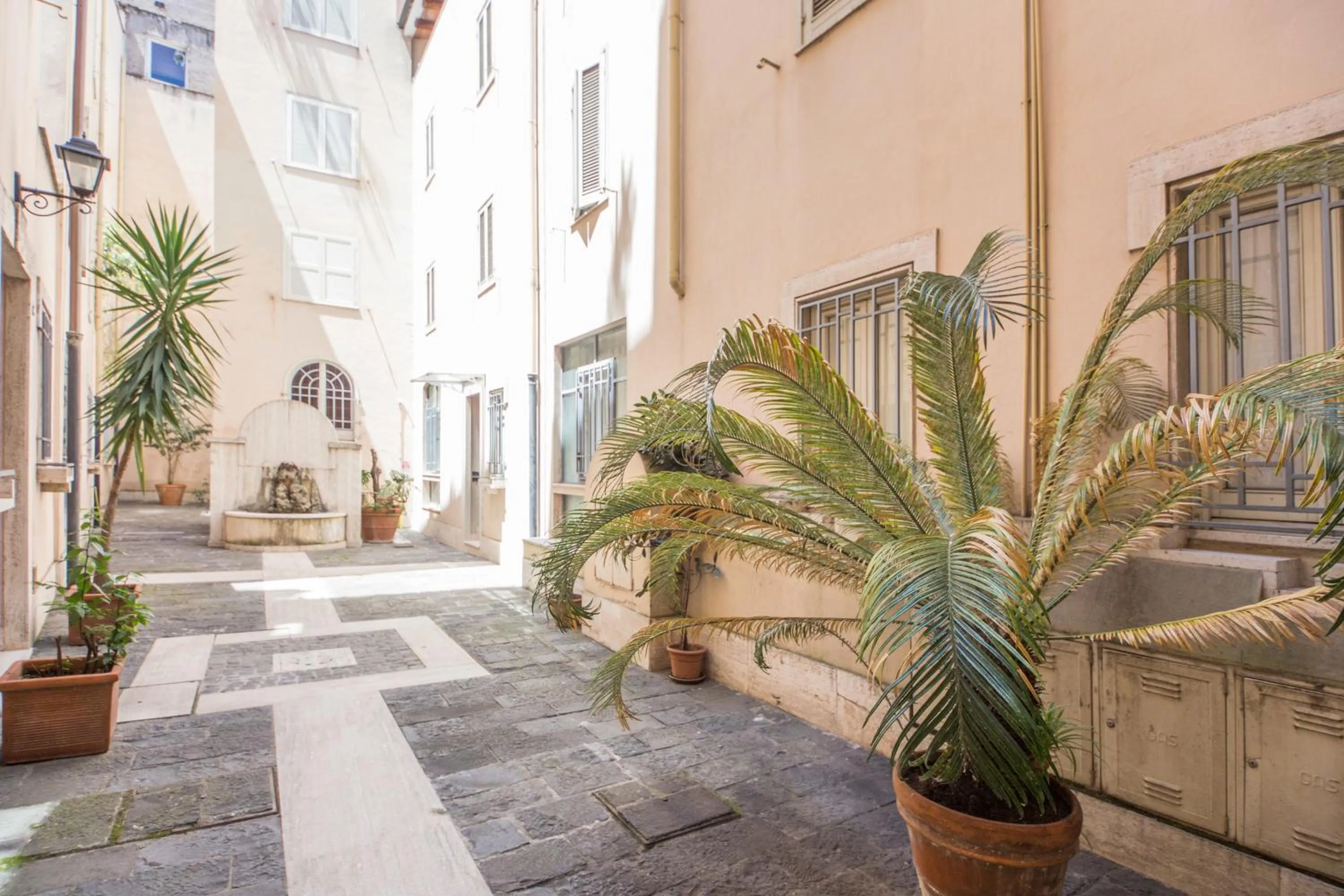 Facade/entrance in Elegant Apartment Behind the Colosseum