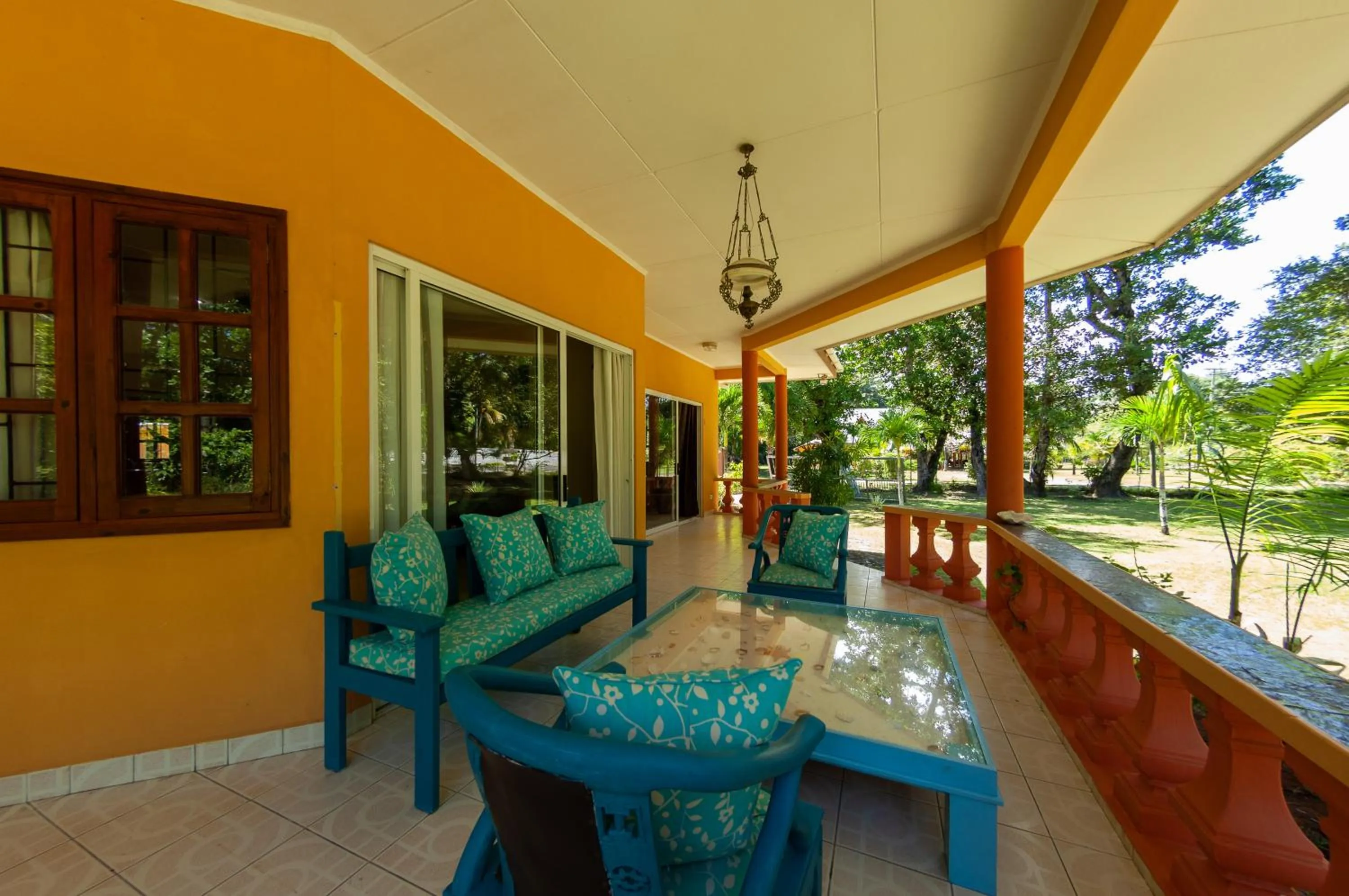 Villas des Alizes beachfront suites and garden villas