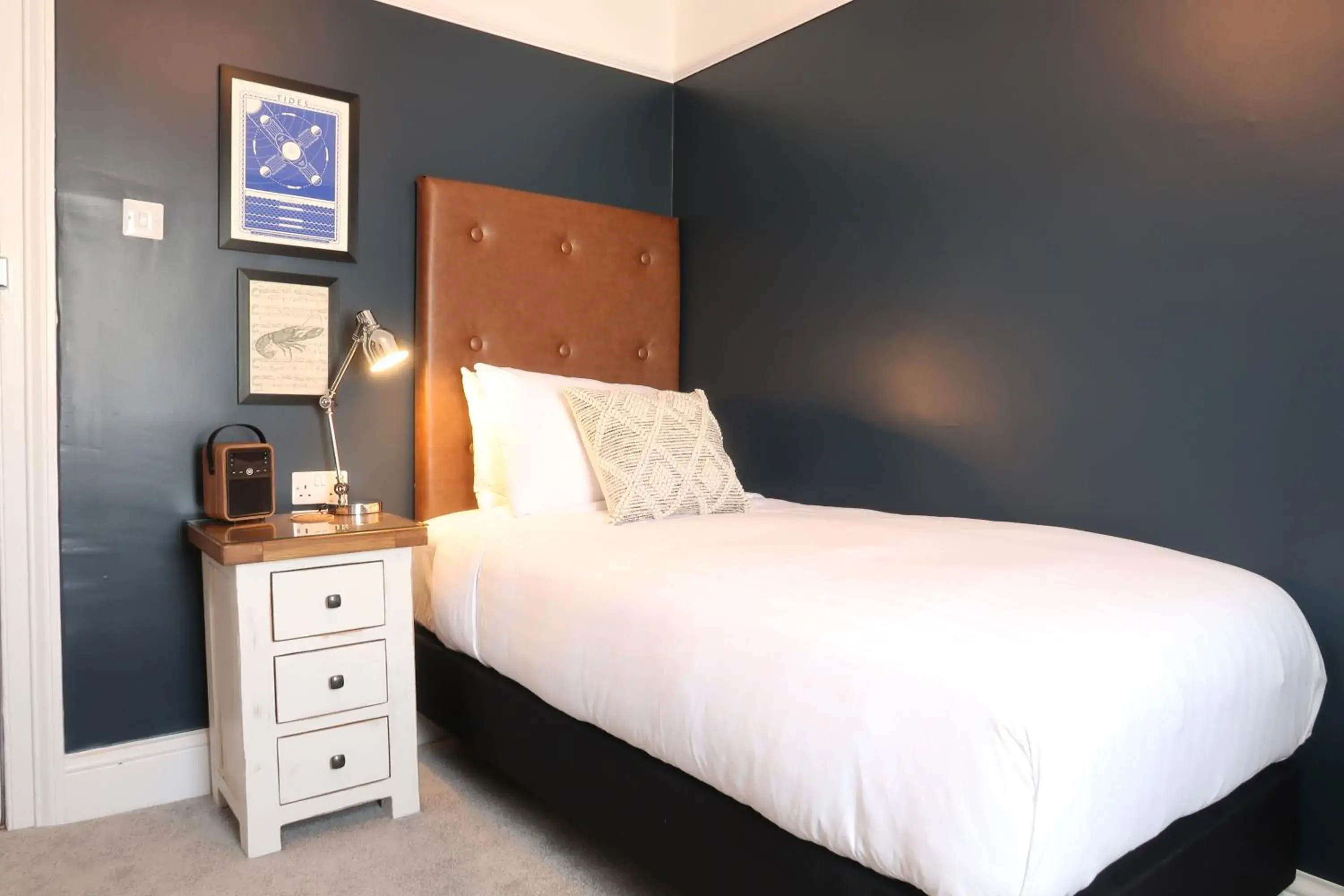 Single Room with Shower - single occupancy in The Craft House Single Room with Shower - single occupancy in The Craft House