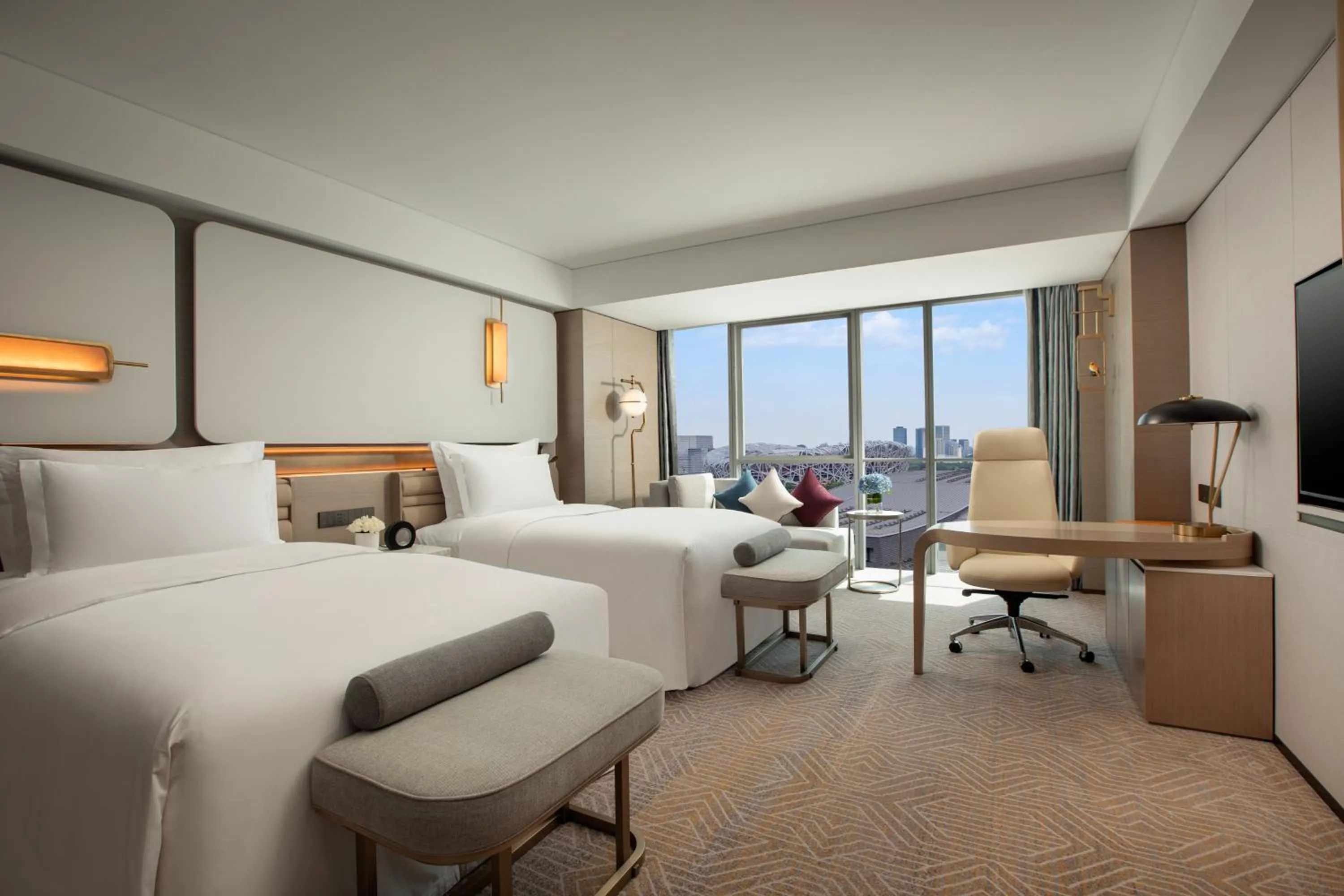 Photo of the whole room, Bed in InterContinental Beijing Beichen by IHG