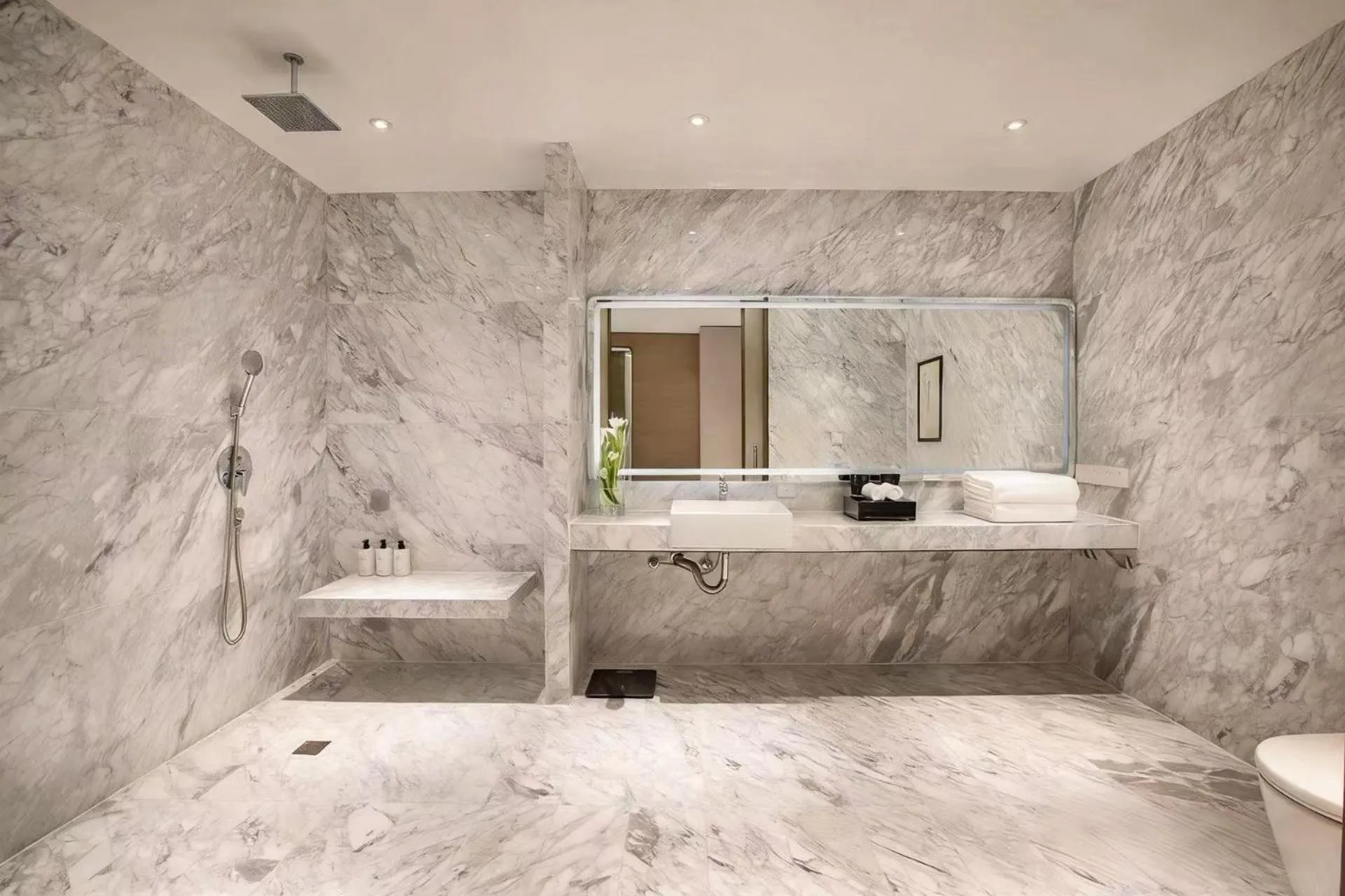 Toilet in InterContinental Beijing Beichen by IHG