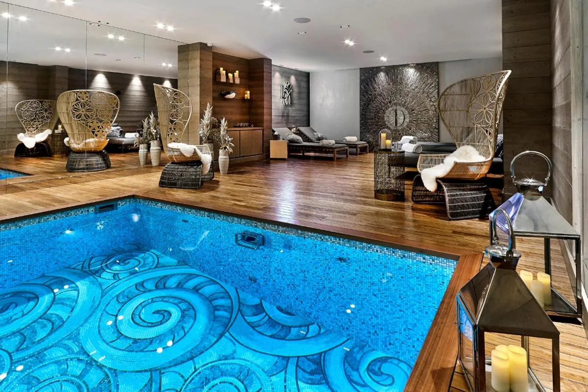 Swimming pool in Lys Martagon