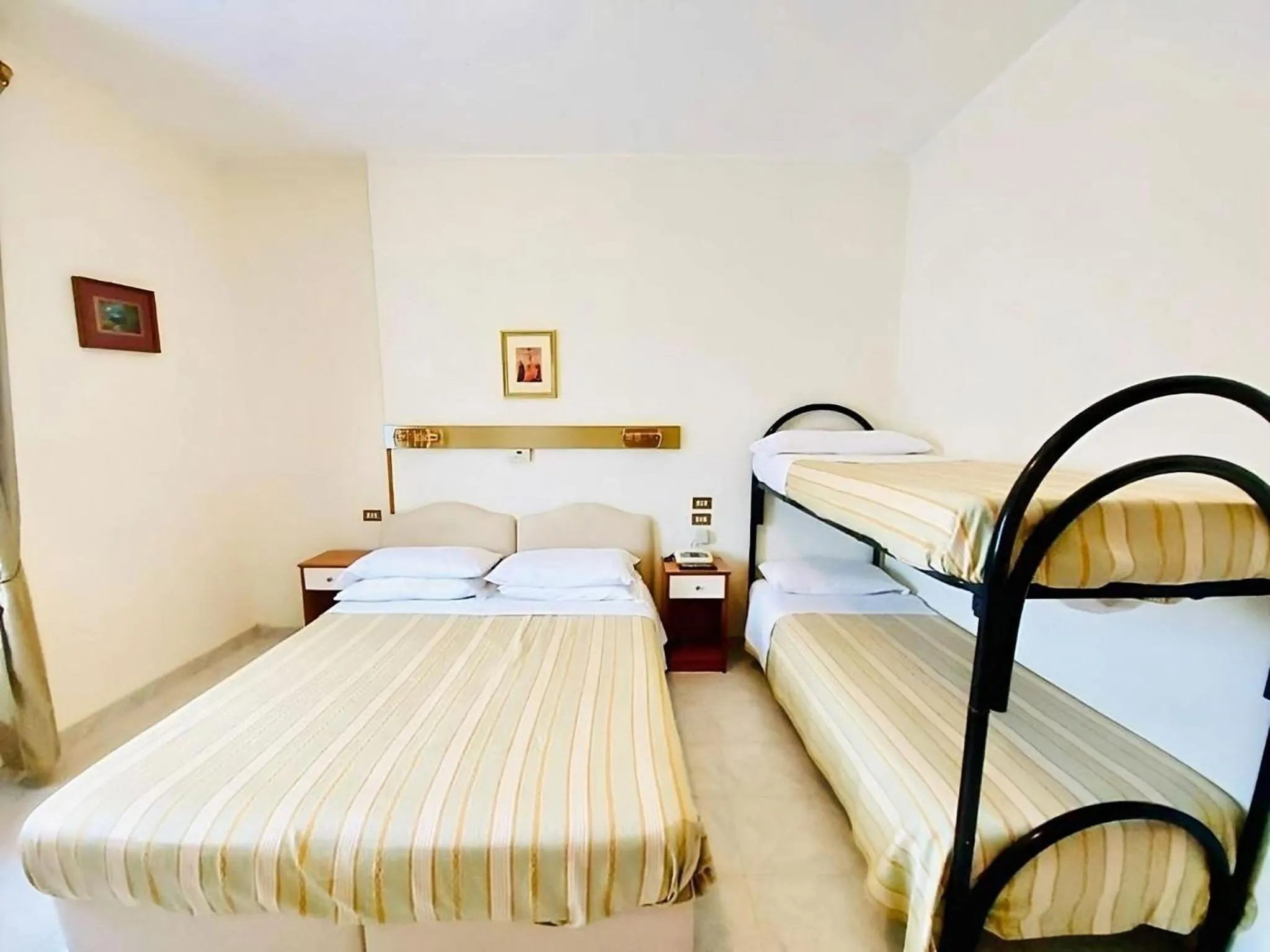 Bed in Albergo delle Rose