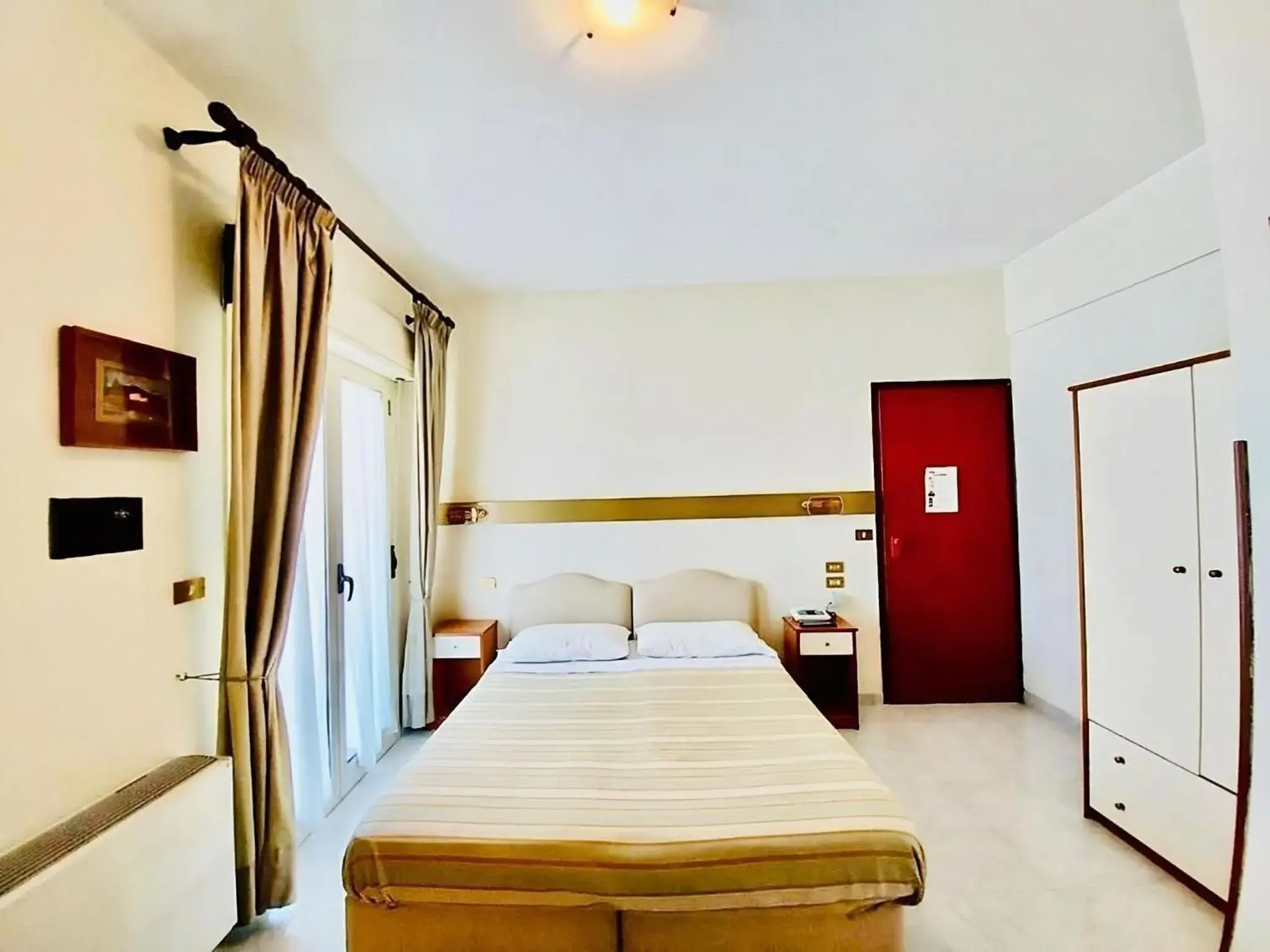 Double or Twin Room - single occupancy in Albergo delle Rose Double or Twin Room - single occupancy in Albergo delle Rose