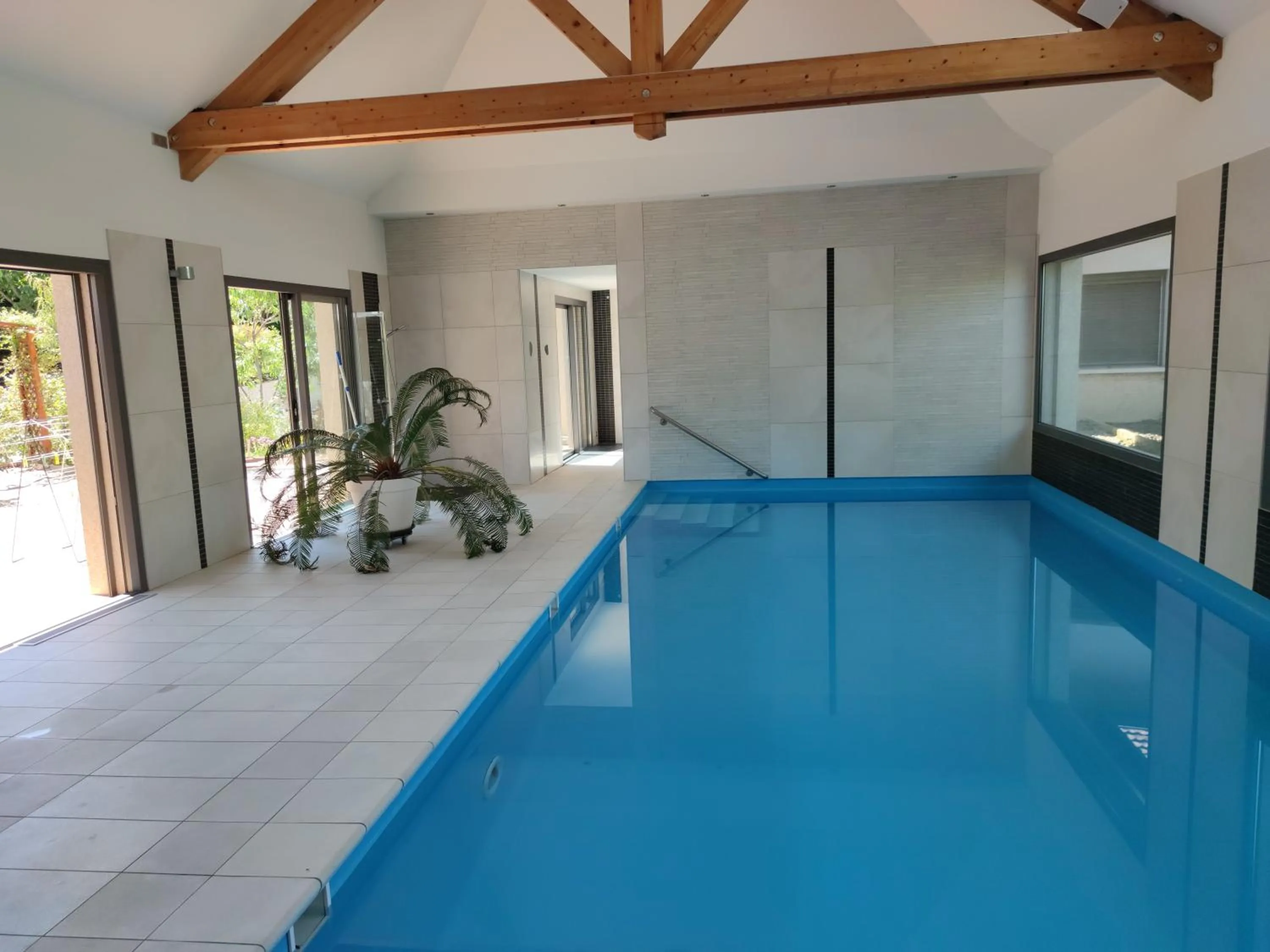 Swimming pool in Comme une évidence