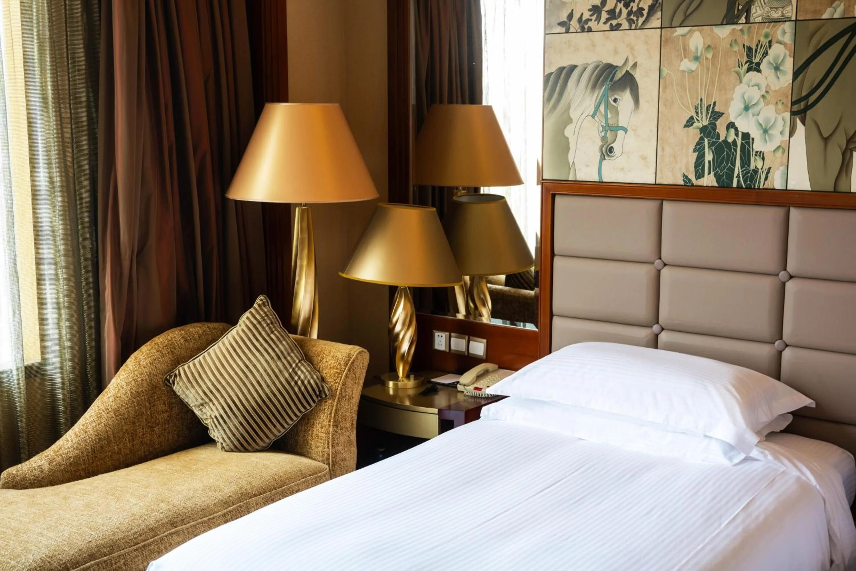 Bedroom, Bed in Kempinski Hotel Shenzhen