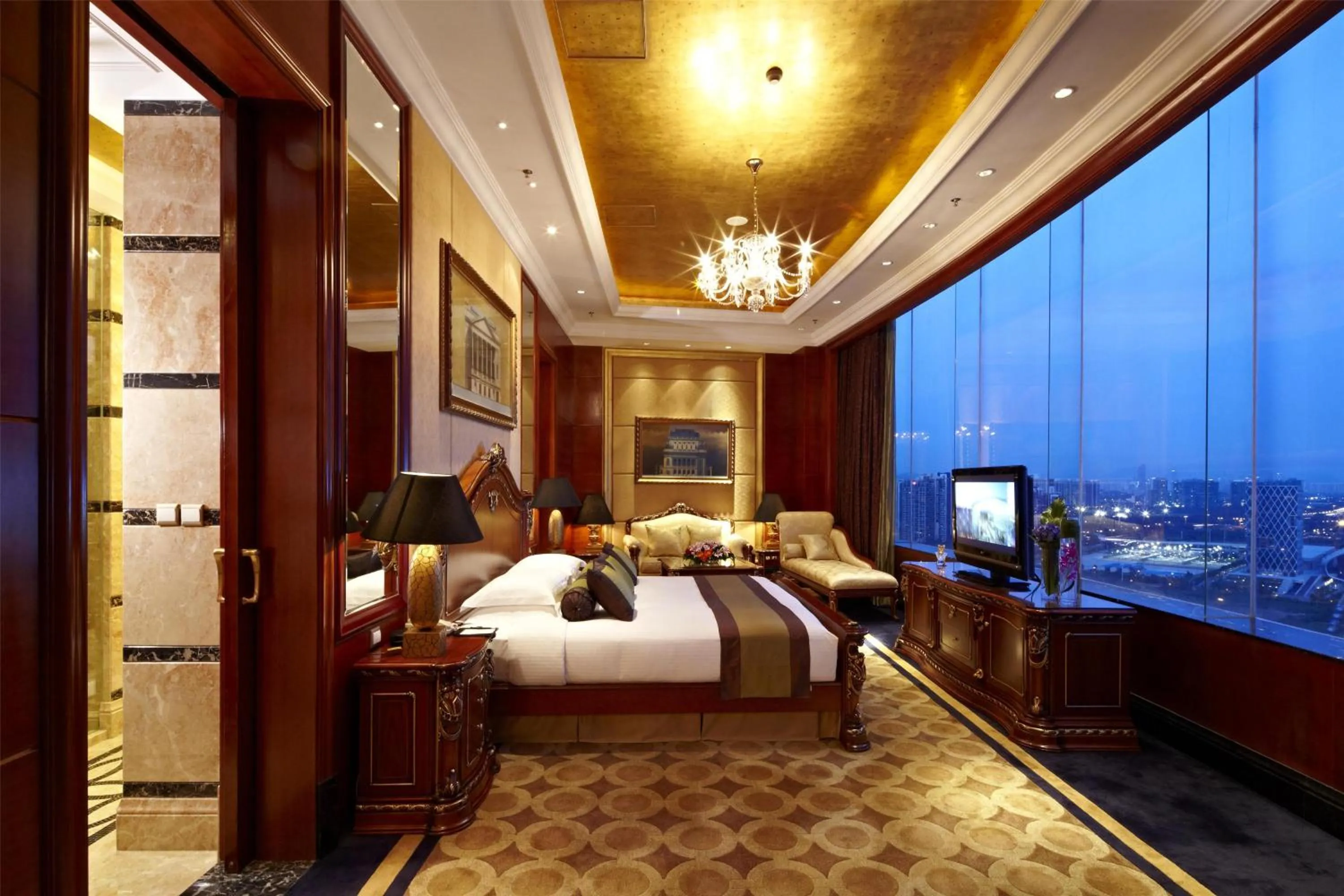 Bedroom, Bed in Kempinski Hotel Shenzhen