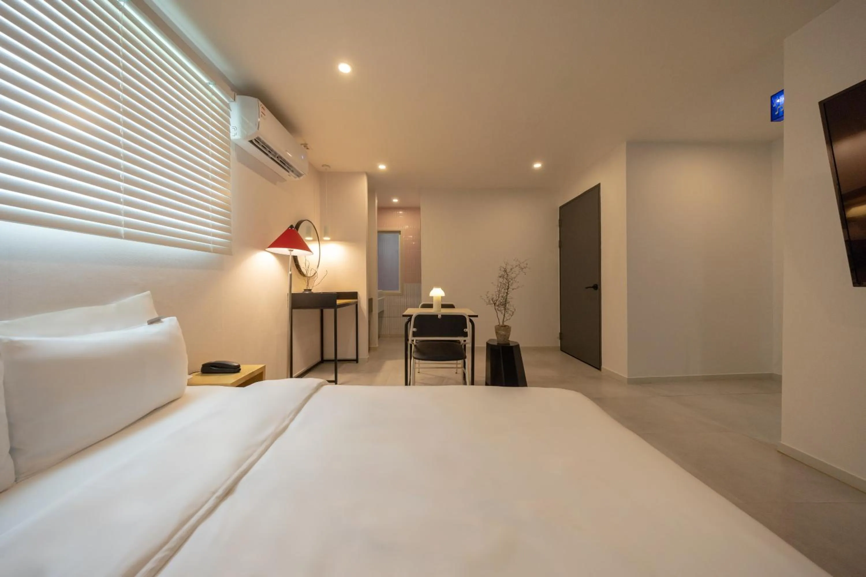 Bed in Object AanK Hotel Gumi