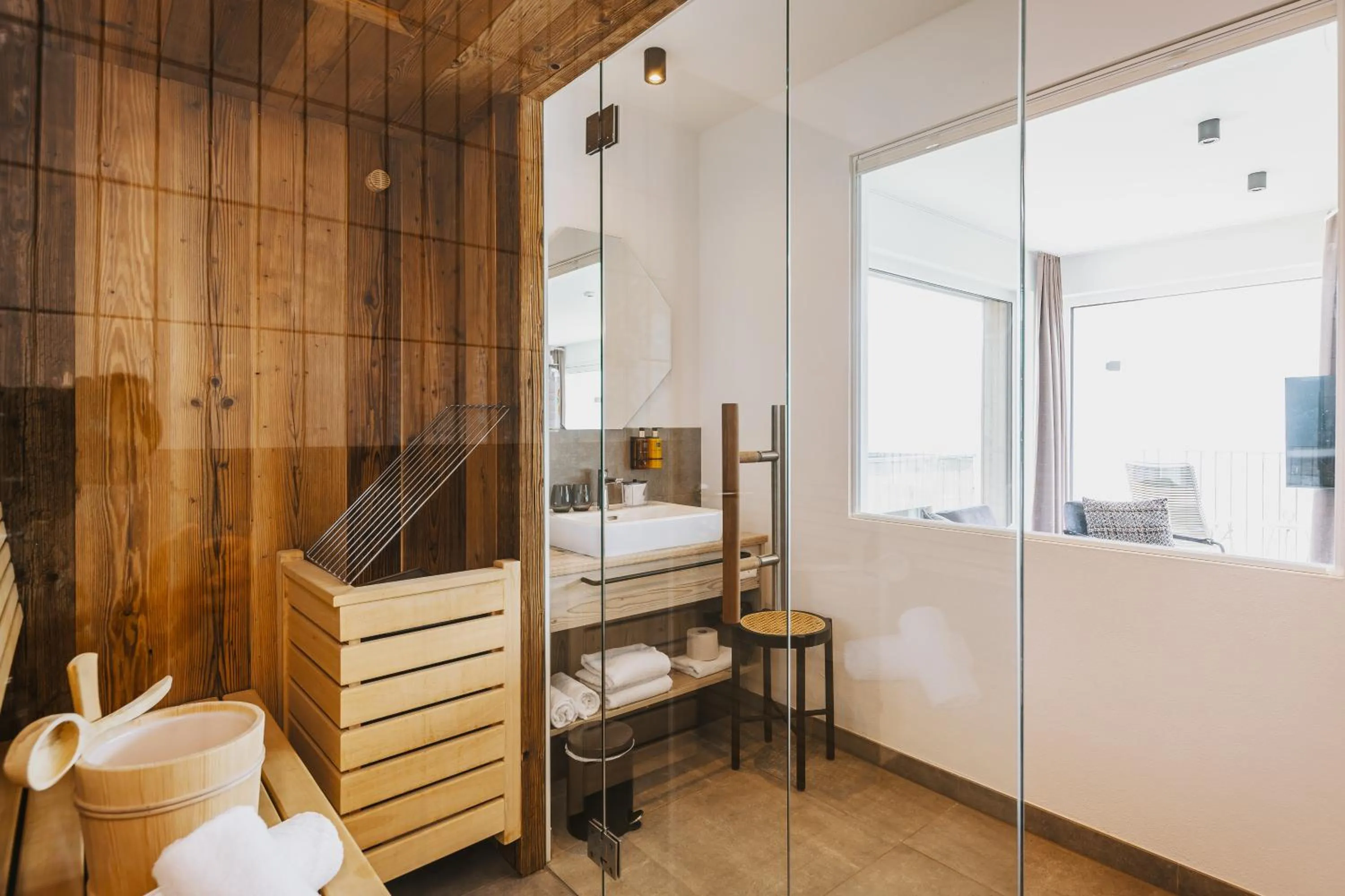 Sauna, Bed in Nikolaus by AvenidA Panoramic Wellness Suites