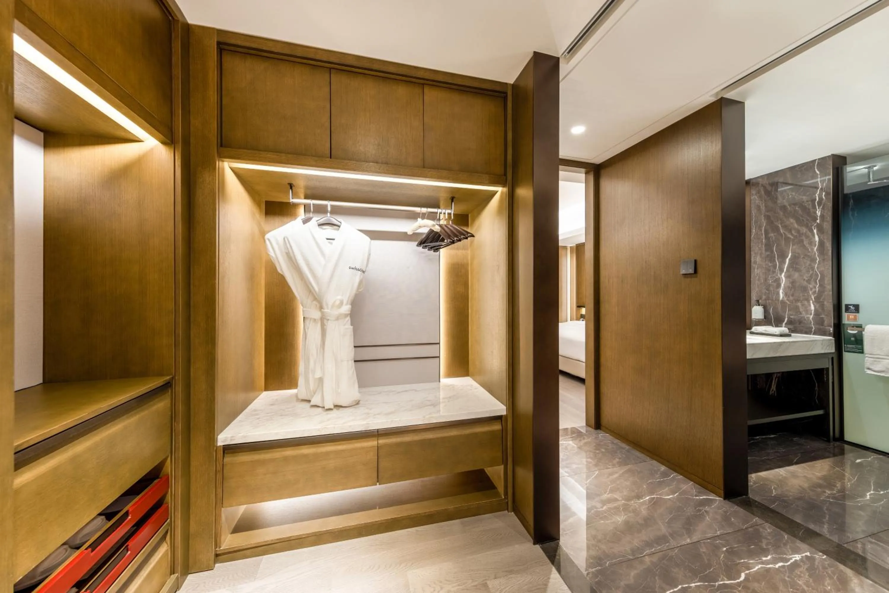 Photo of the whole room in Swissôtel Shenyang