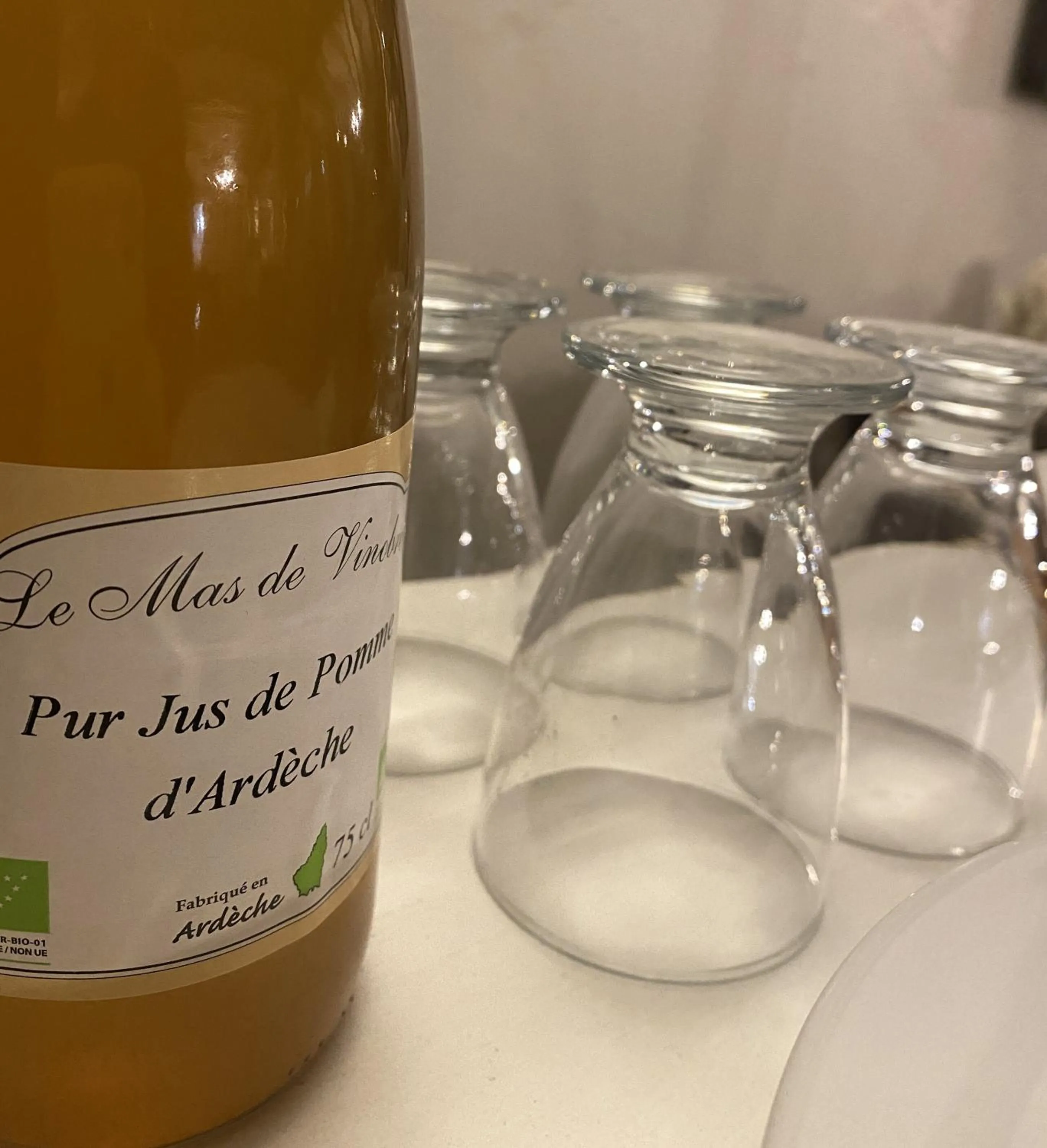 Breakfast in Logis Hôtel Médiéval, Montélimar Nord