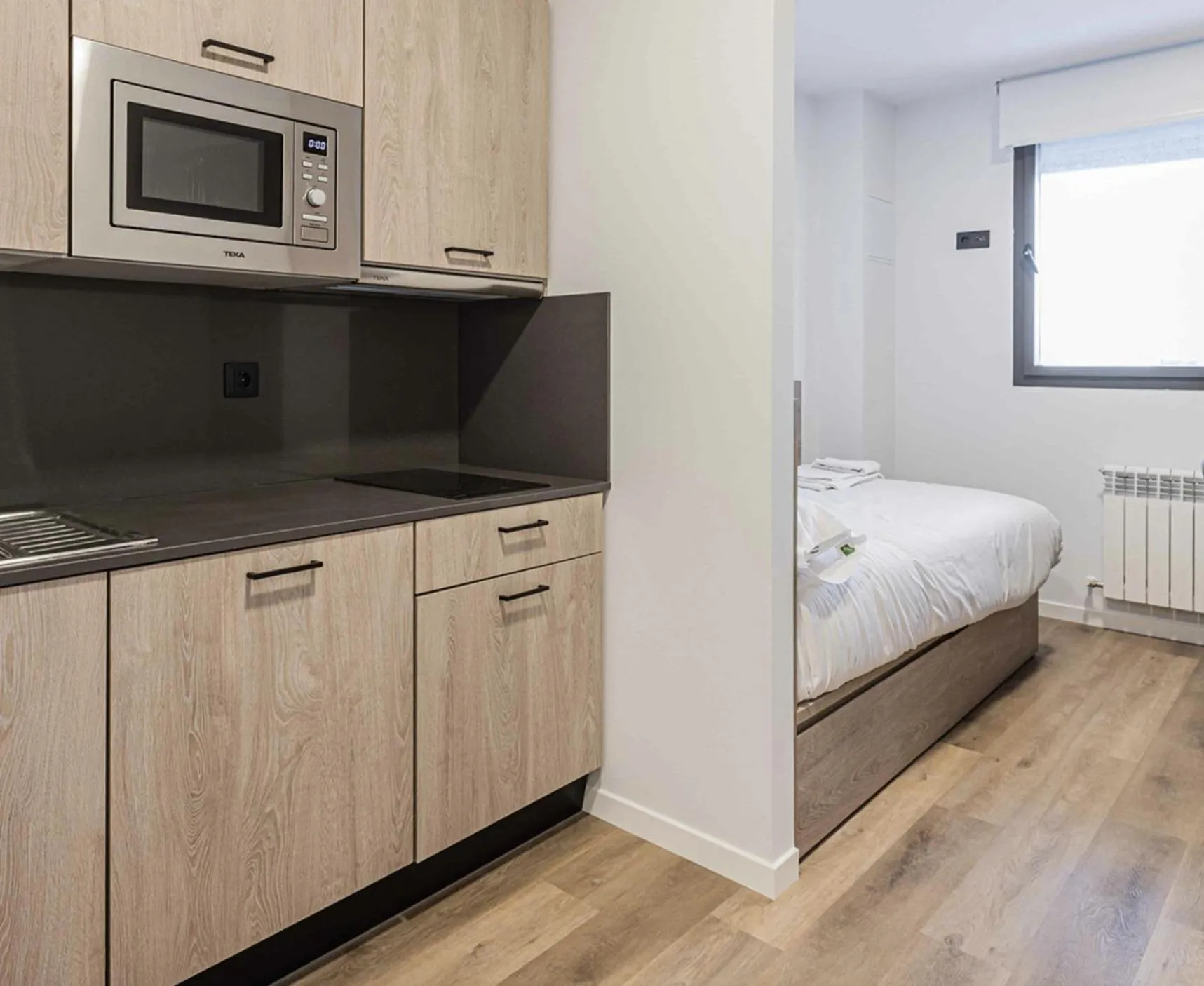 Communal kitchen, Bed in Micampus Santander Student Residence