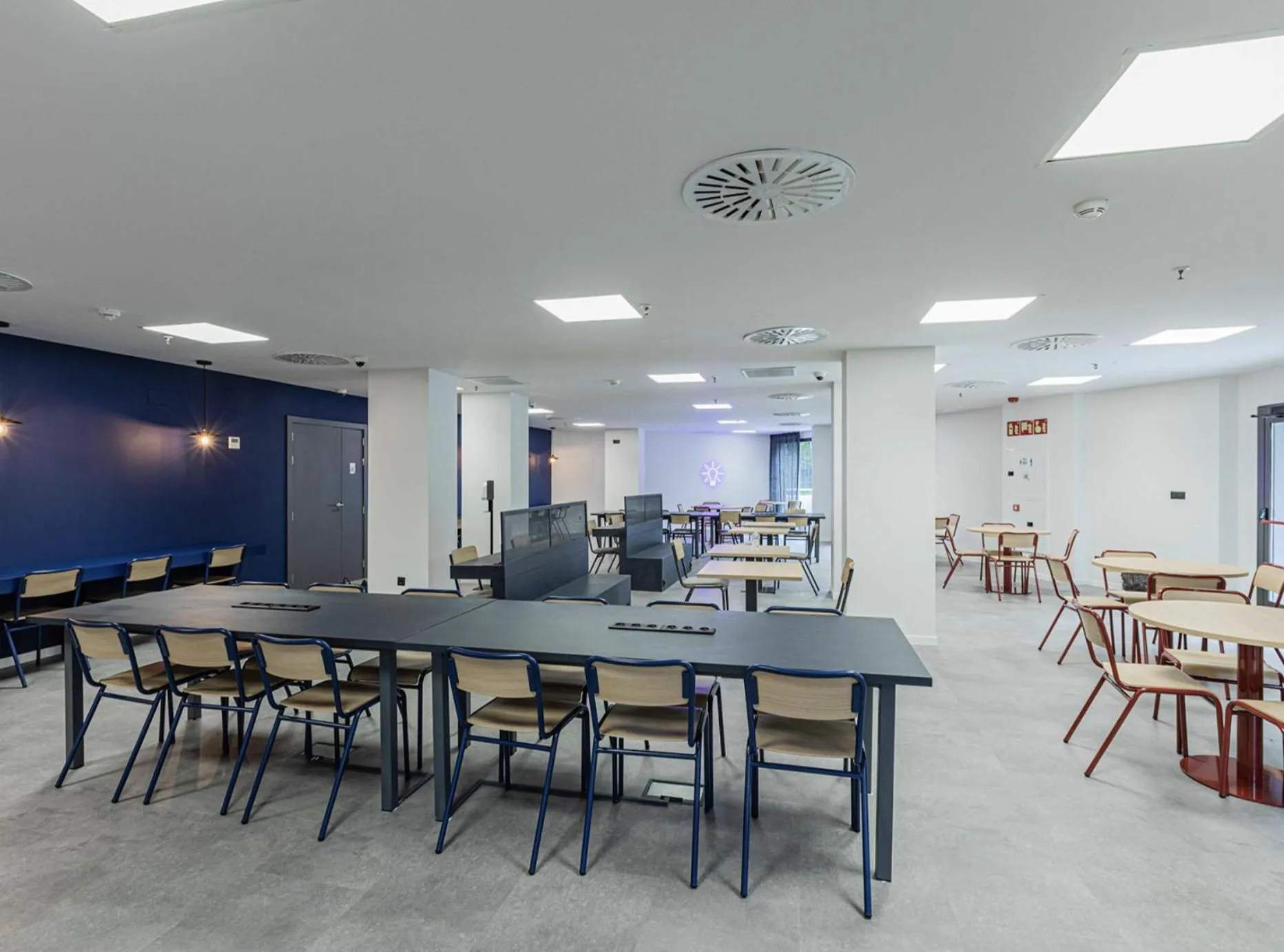 Business facilities in Micampus Santander Student Residence