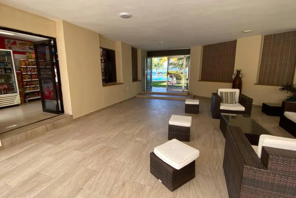 Oceanfront Condo BM By Andiani