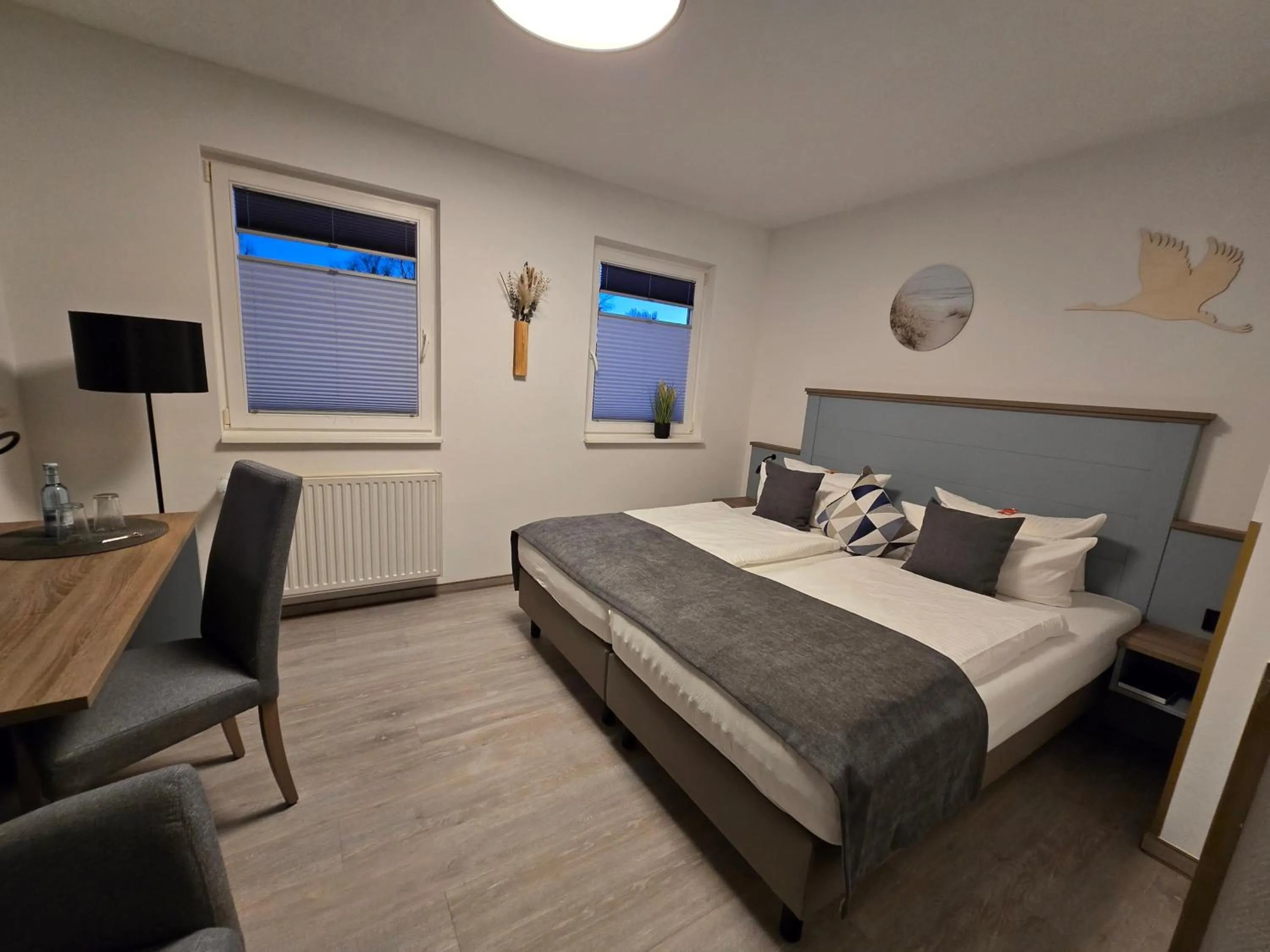 Photo of the whole room, Bed in Hotel Am Markt & Brauhaus Stadtkrug