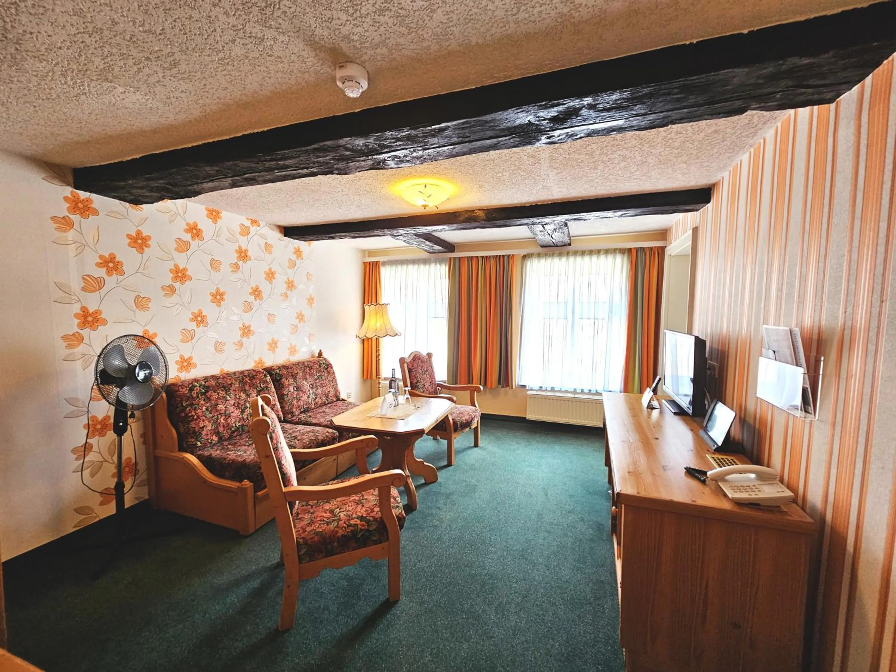 TV and multimedia in Hotel Am Markt & Brauhaus Stadtkrug