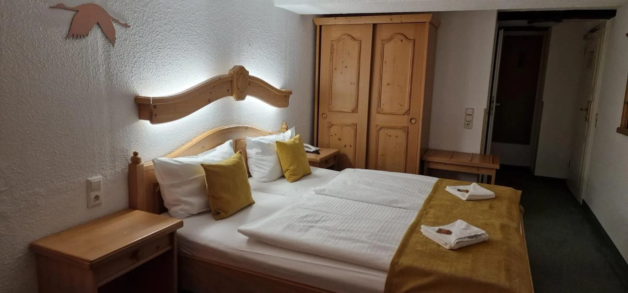 TV and multimedia, Bed in Hotel Am Markt & Brauhaus Stadtkrug