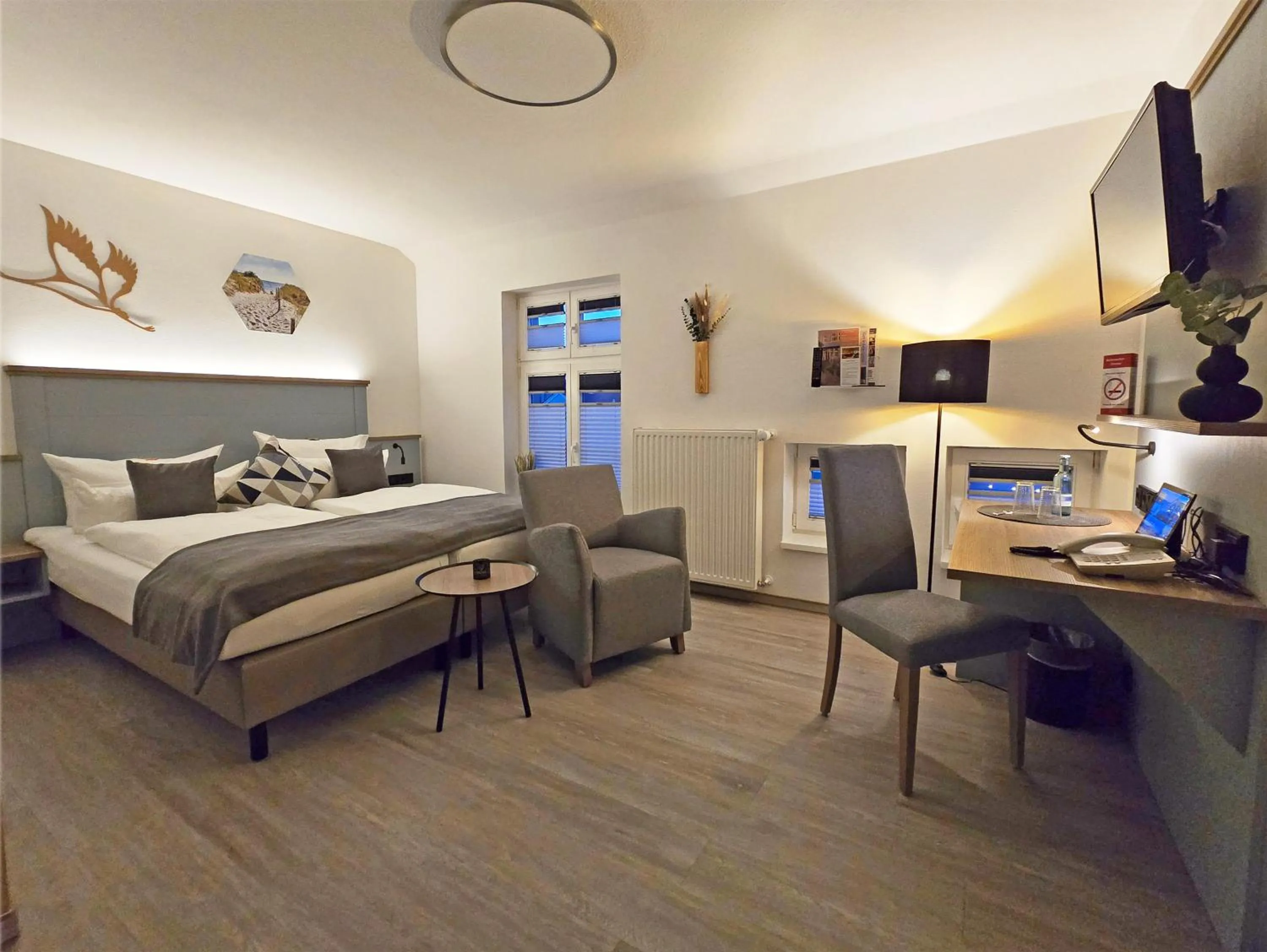 Restaurant/places to eat, Bed in Hotel Am Markt & Brauhaus Stadtkrug