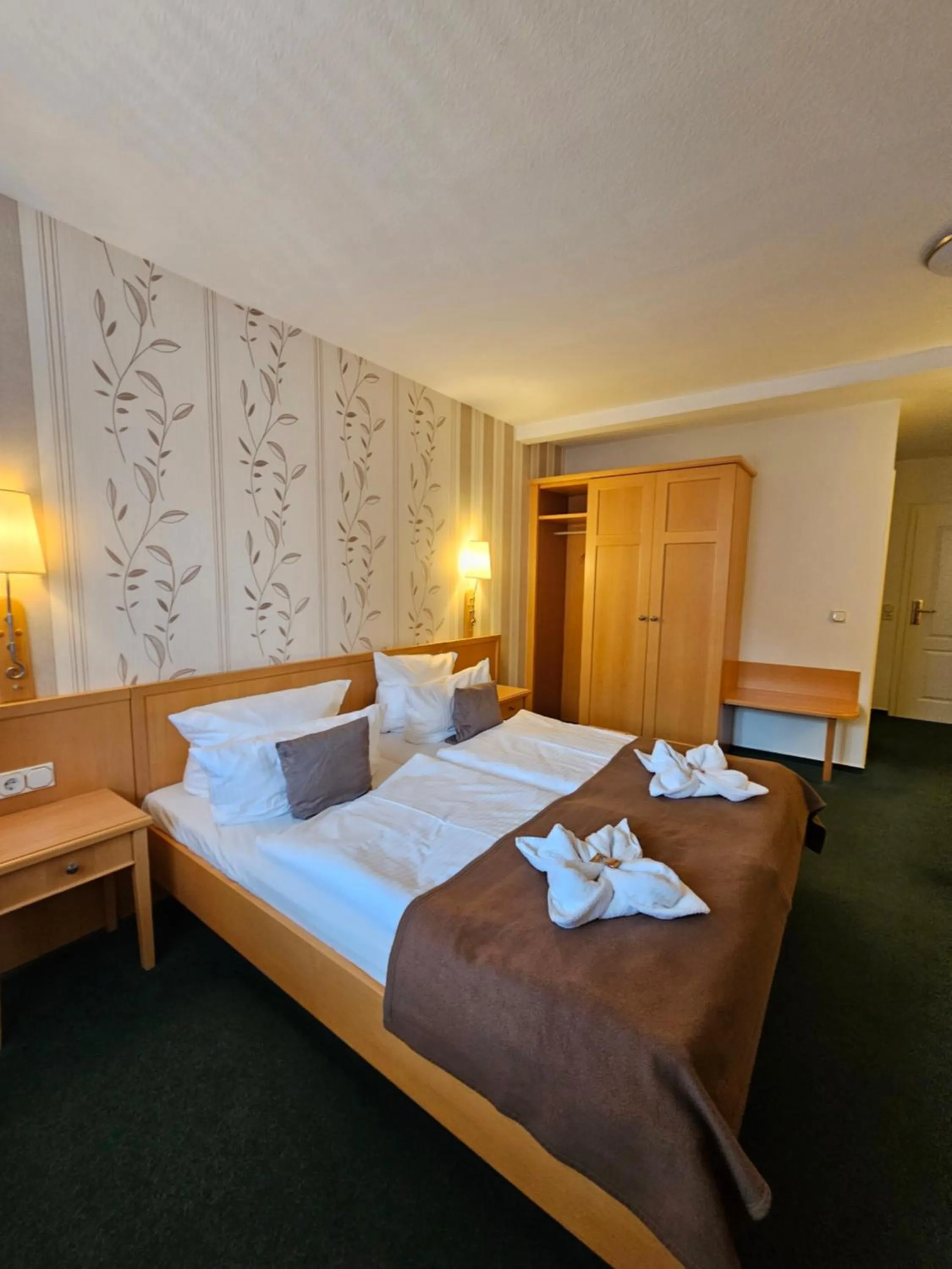 Bed in Hotel Am Markt & Brauhaus Stadtkrug